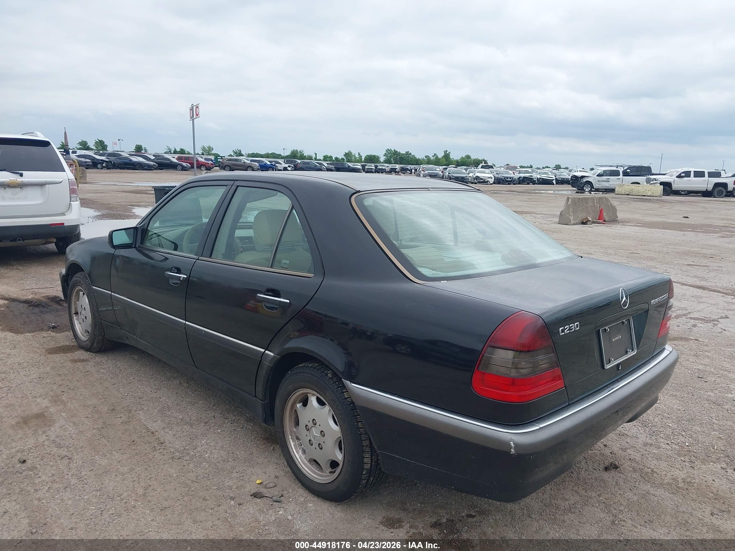 MERCEDES-BENZ C image 3