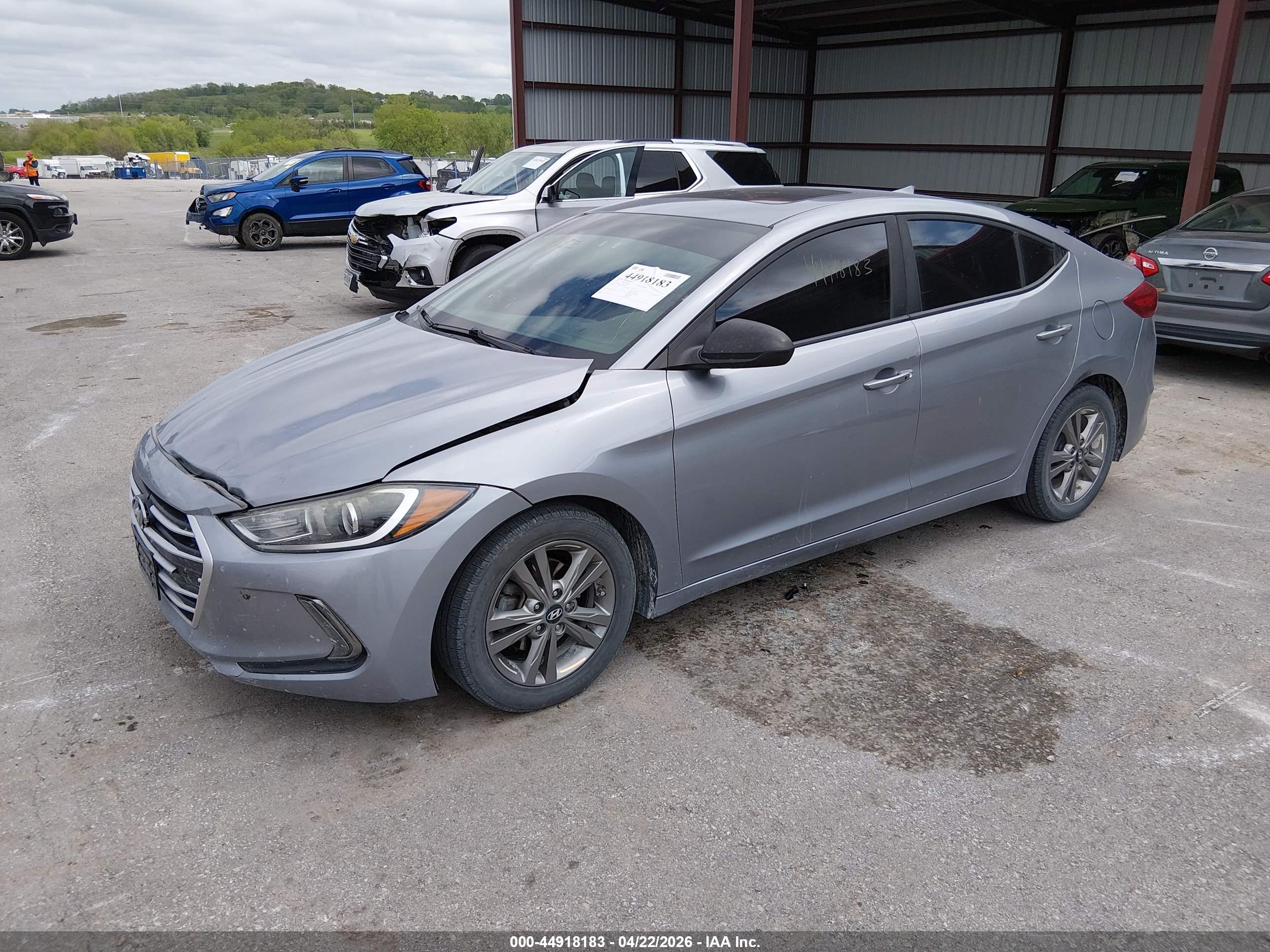 HYUNDAI ELANTRA image 2
