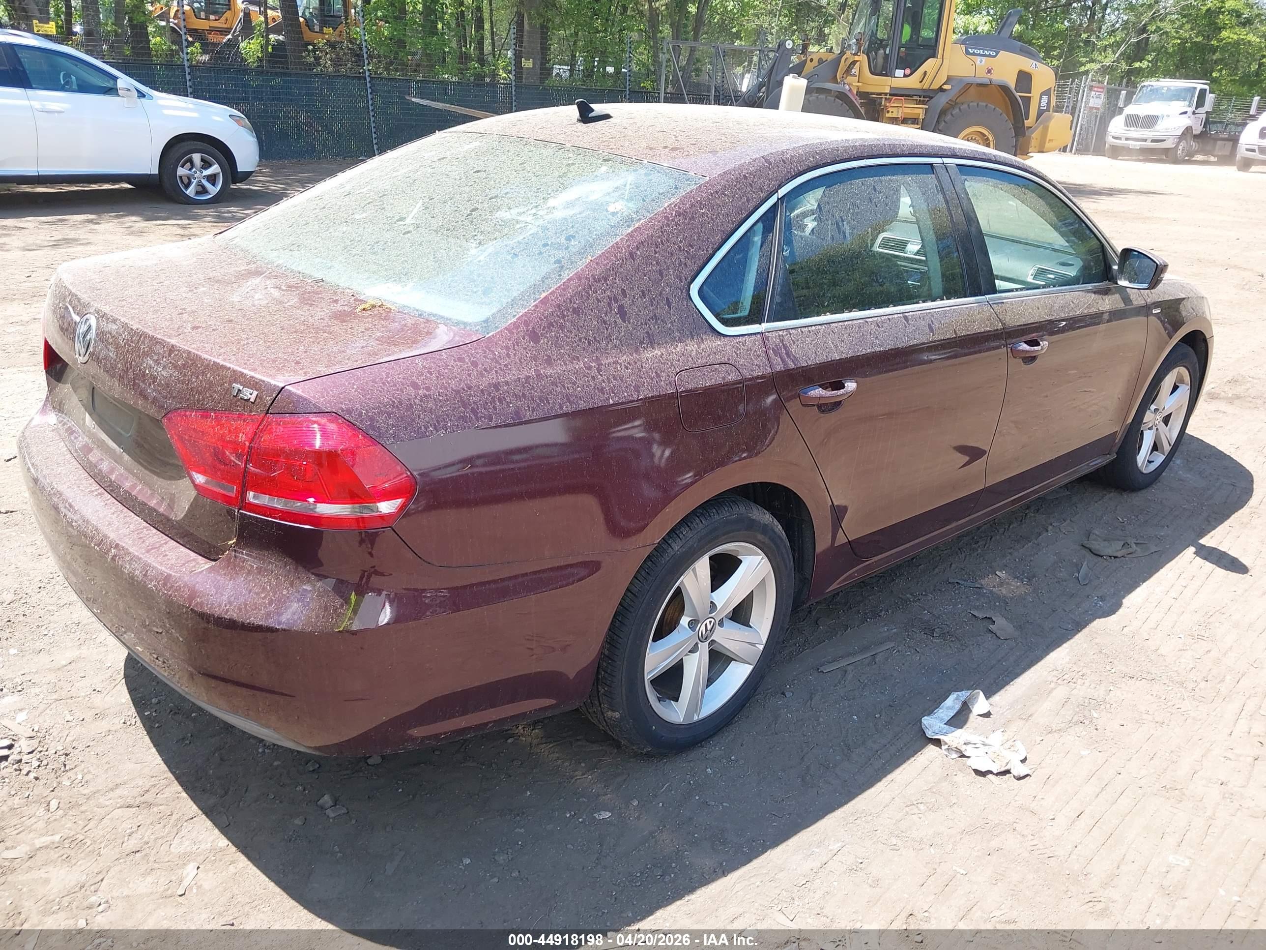 VOLKSWAGEN PASSAT image 4