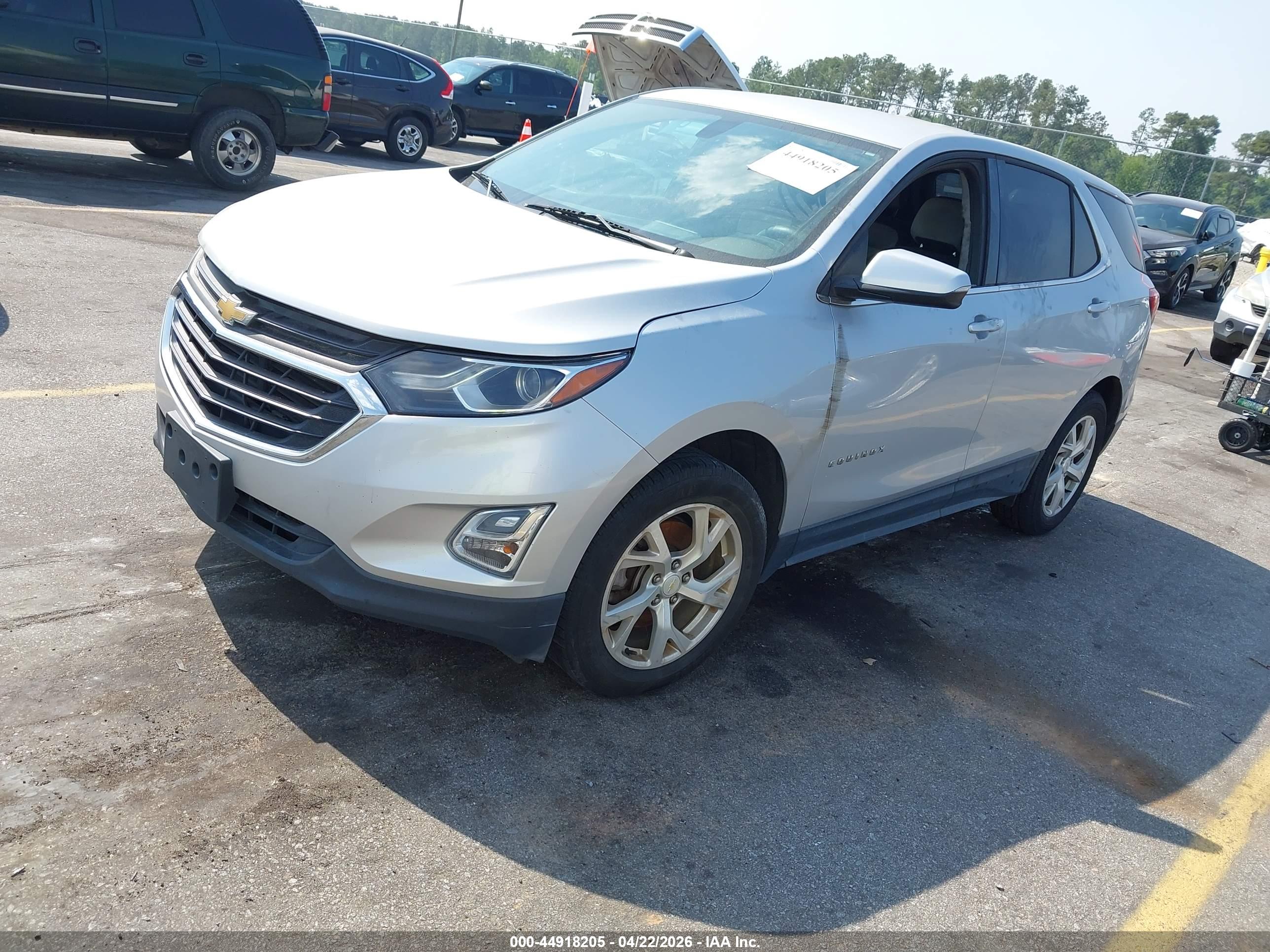 CHEVROLET EQUINOX image 2