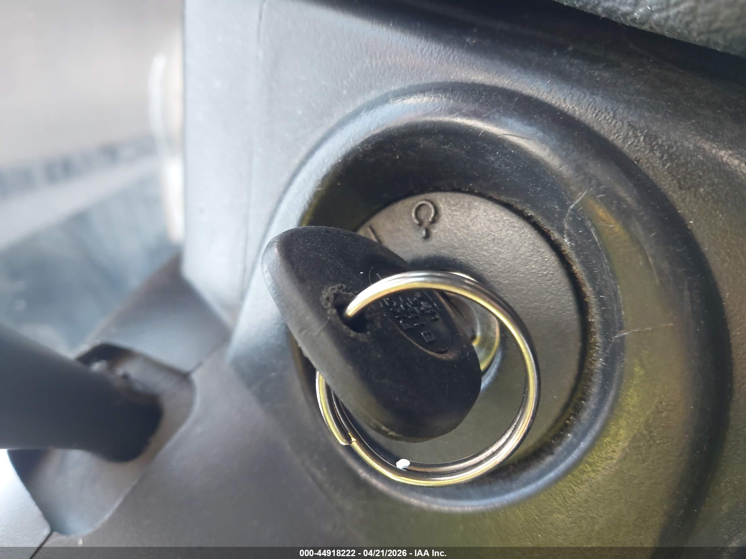 SATURN VUE image 11