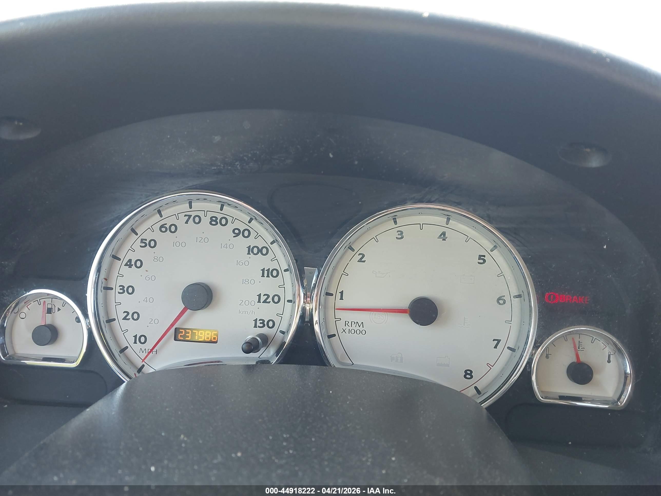 SATURN VUE image 7