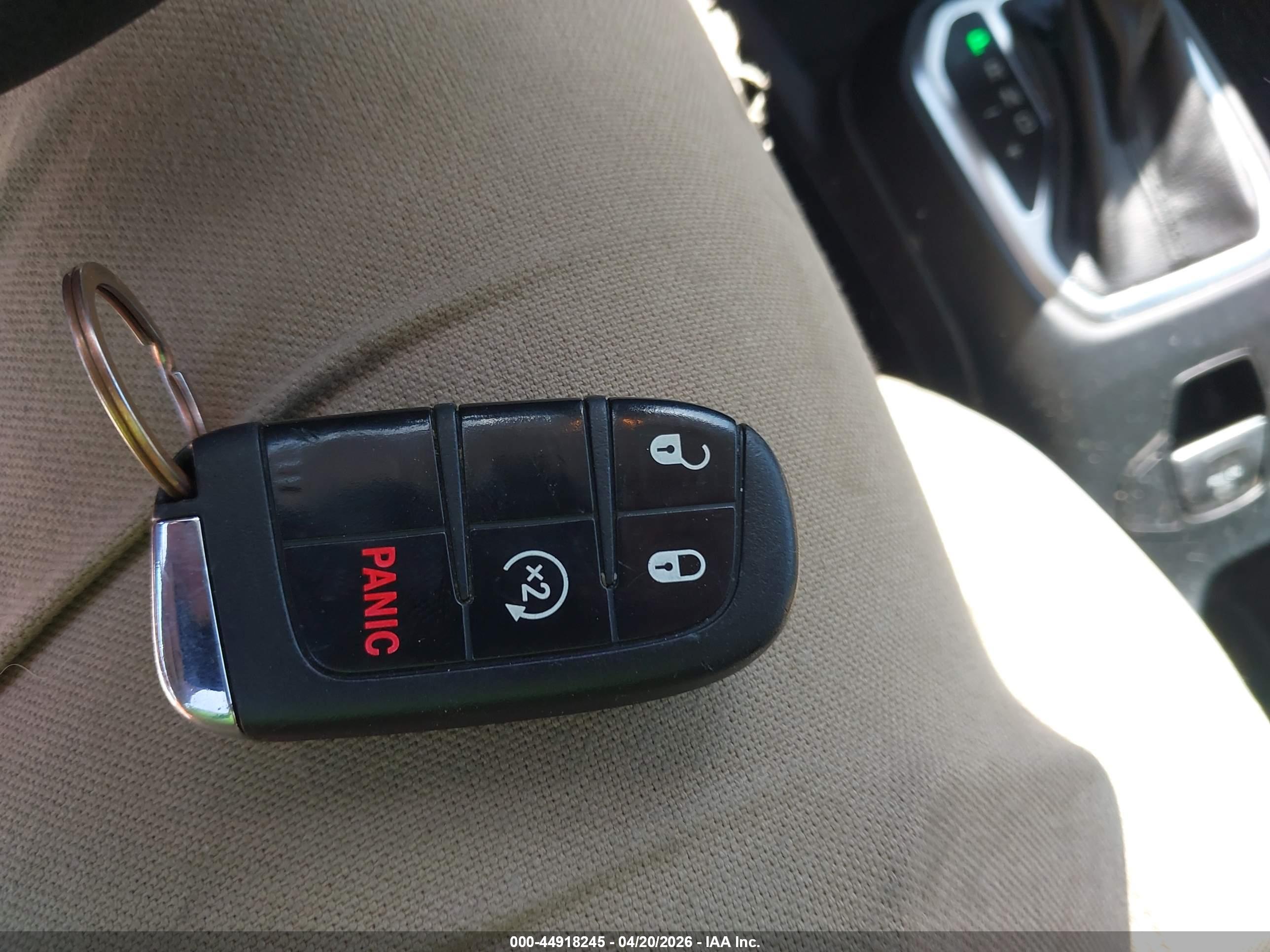JEEP RENEGADE image 11