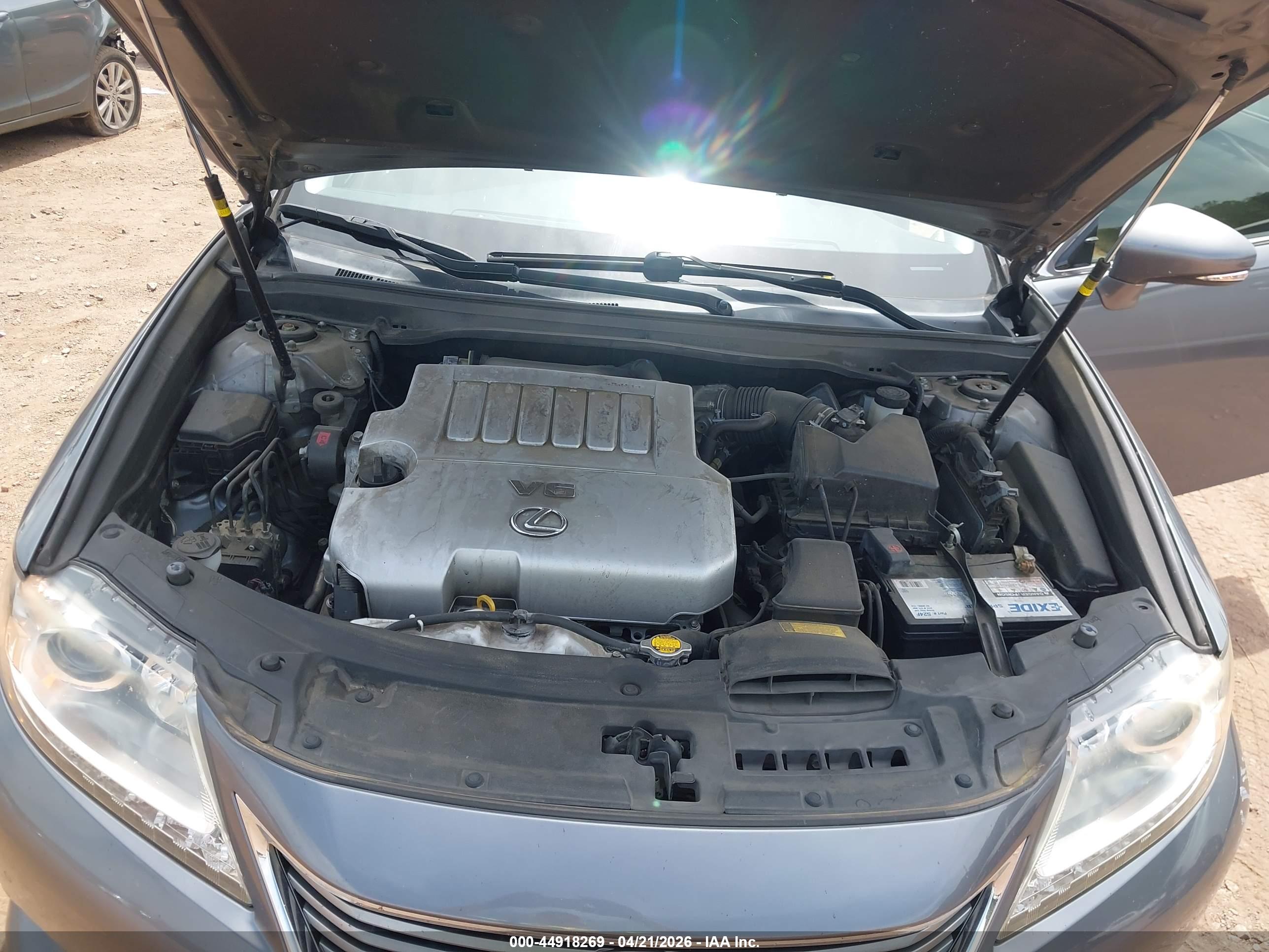 LEXUS ES image 10