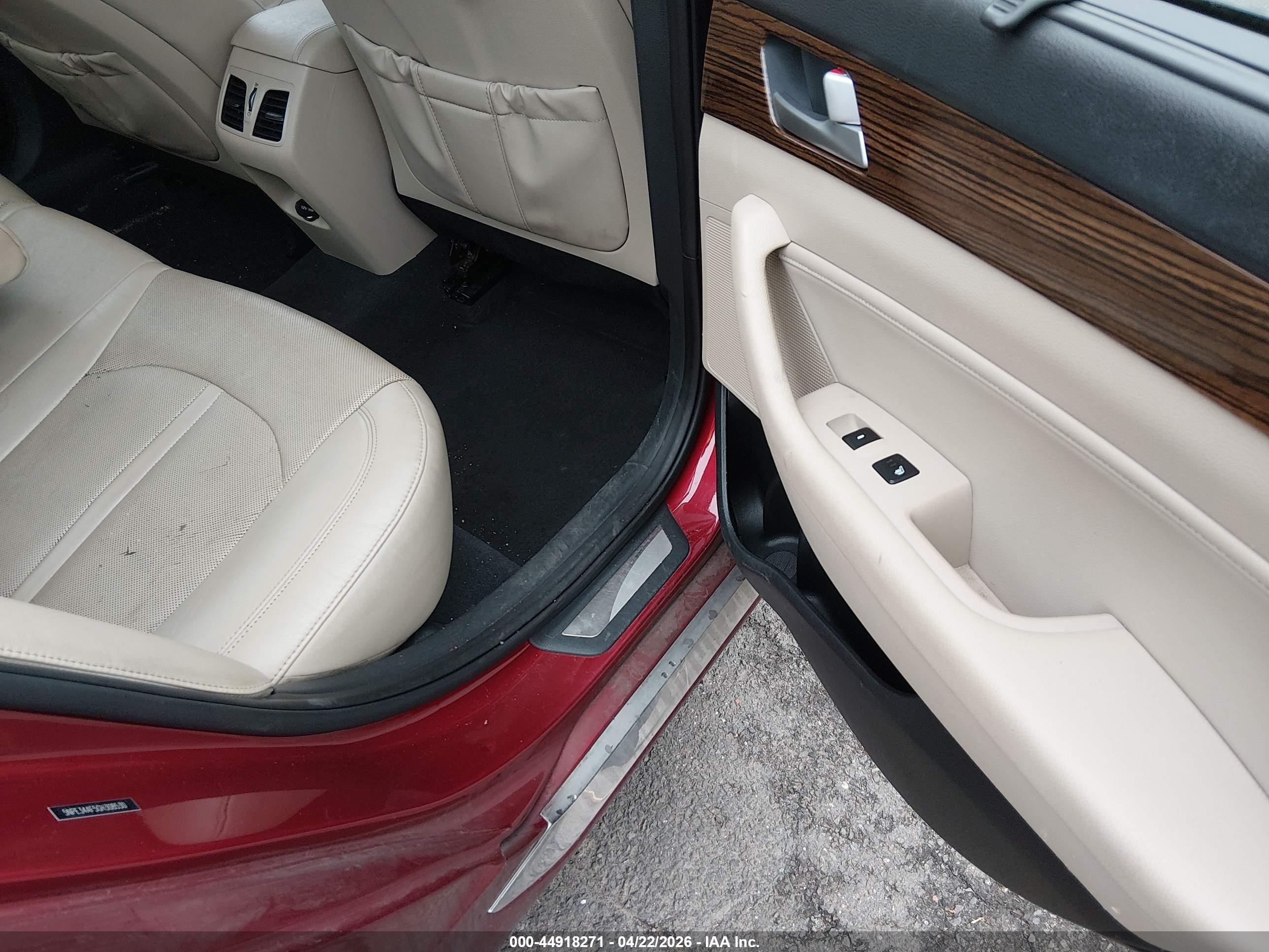 HYUNDAI SONATA image 8