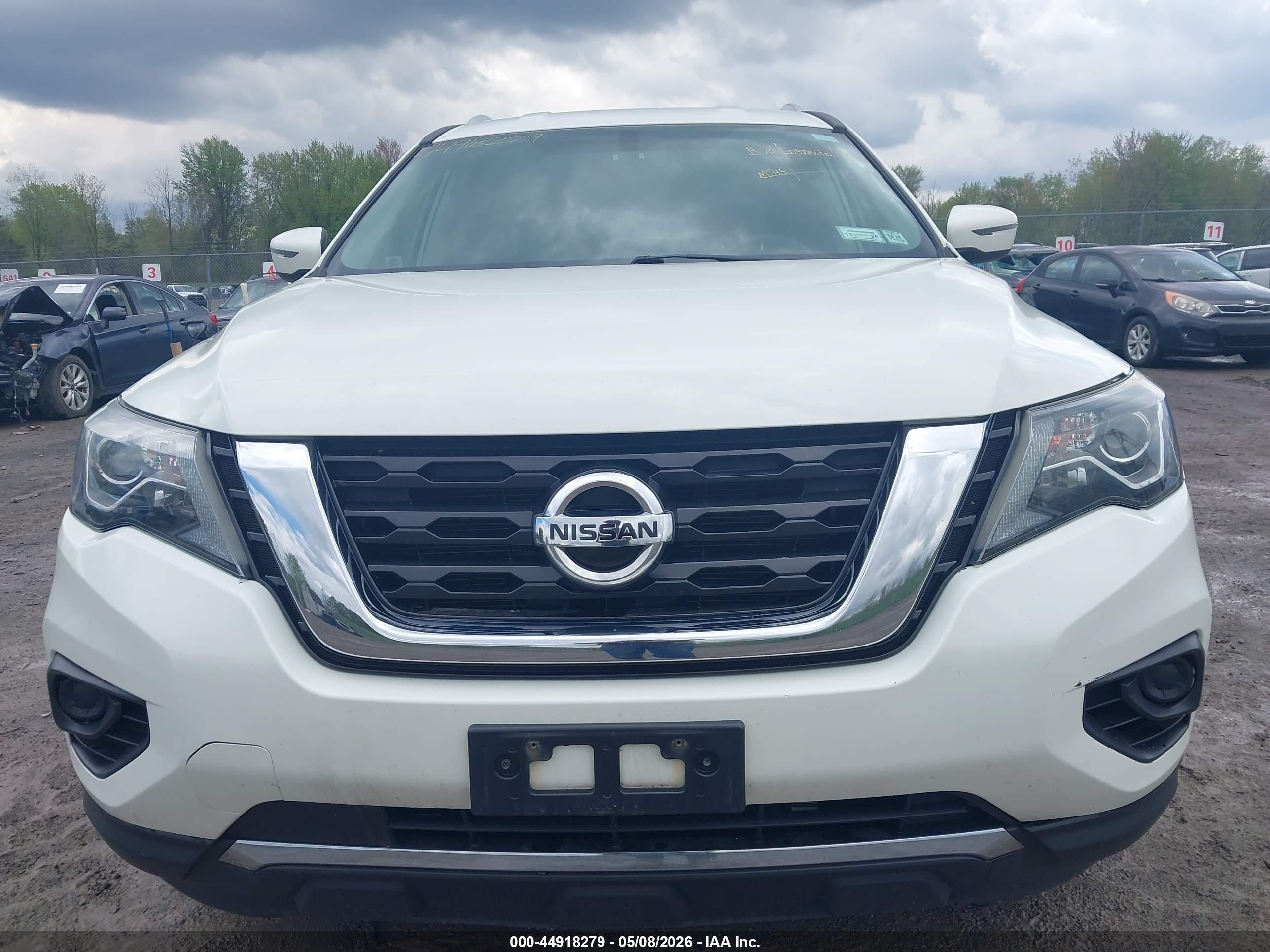 NISSAN PATHFINDER image 6