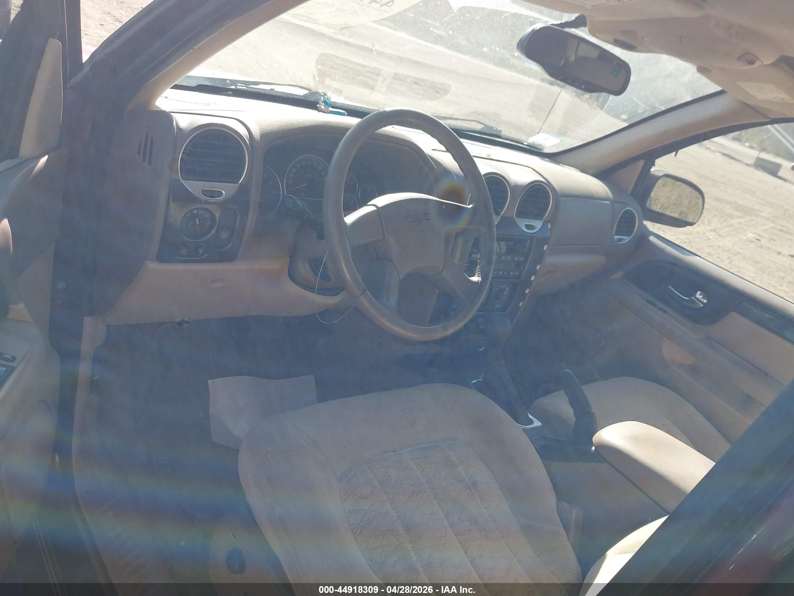 GMC ENVOY image 5