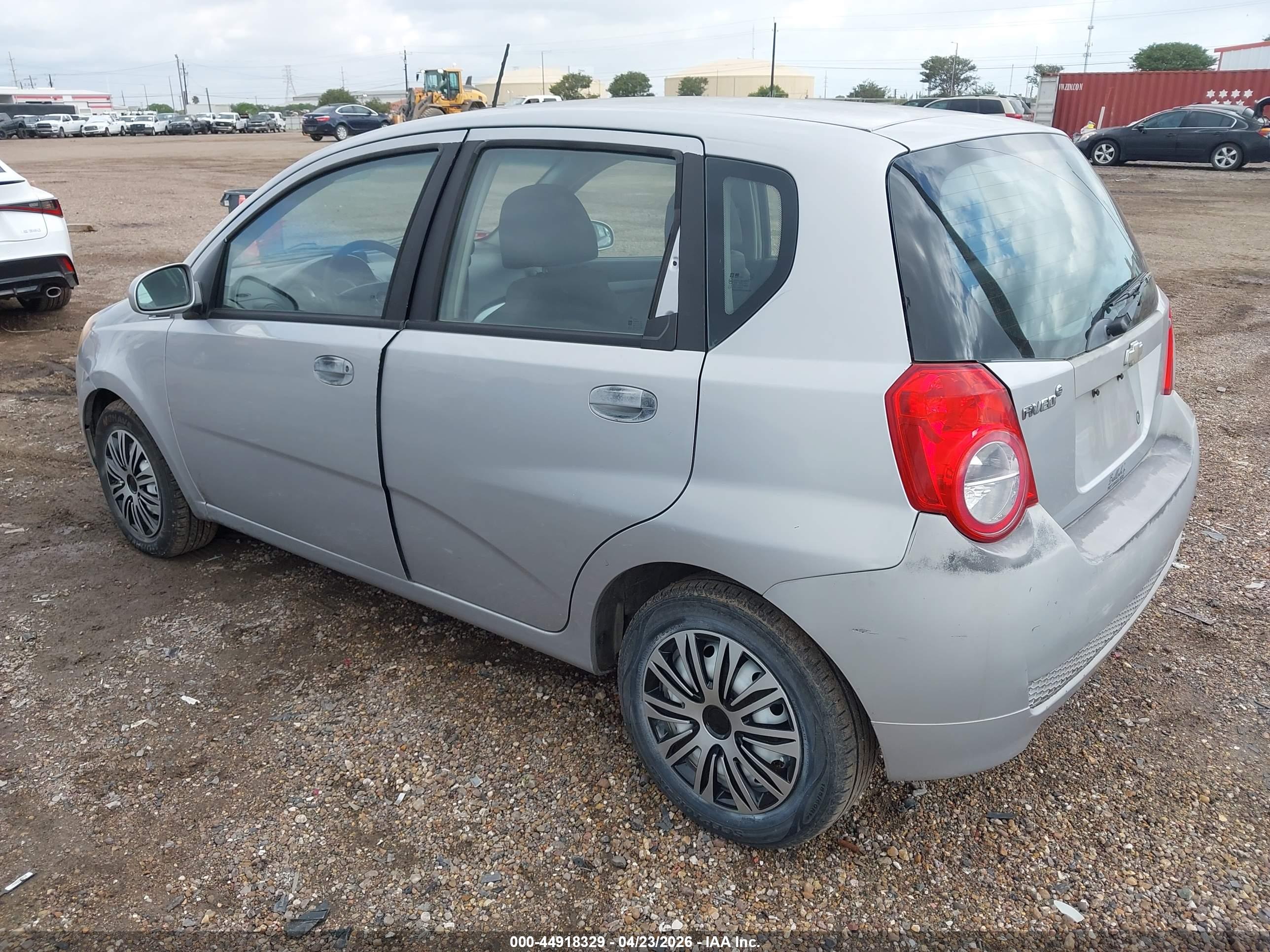 CHEVROLET AVEO image 3