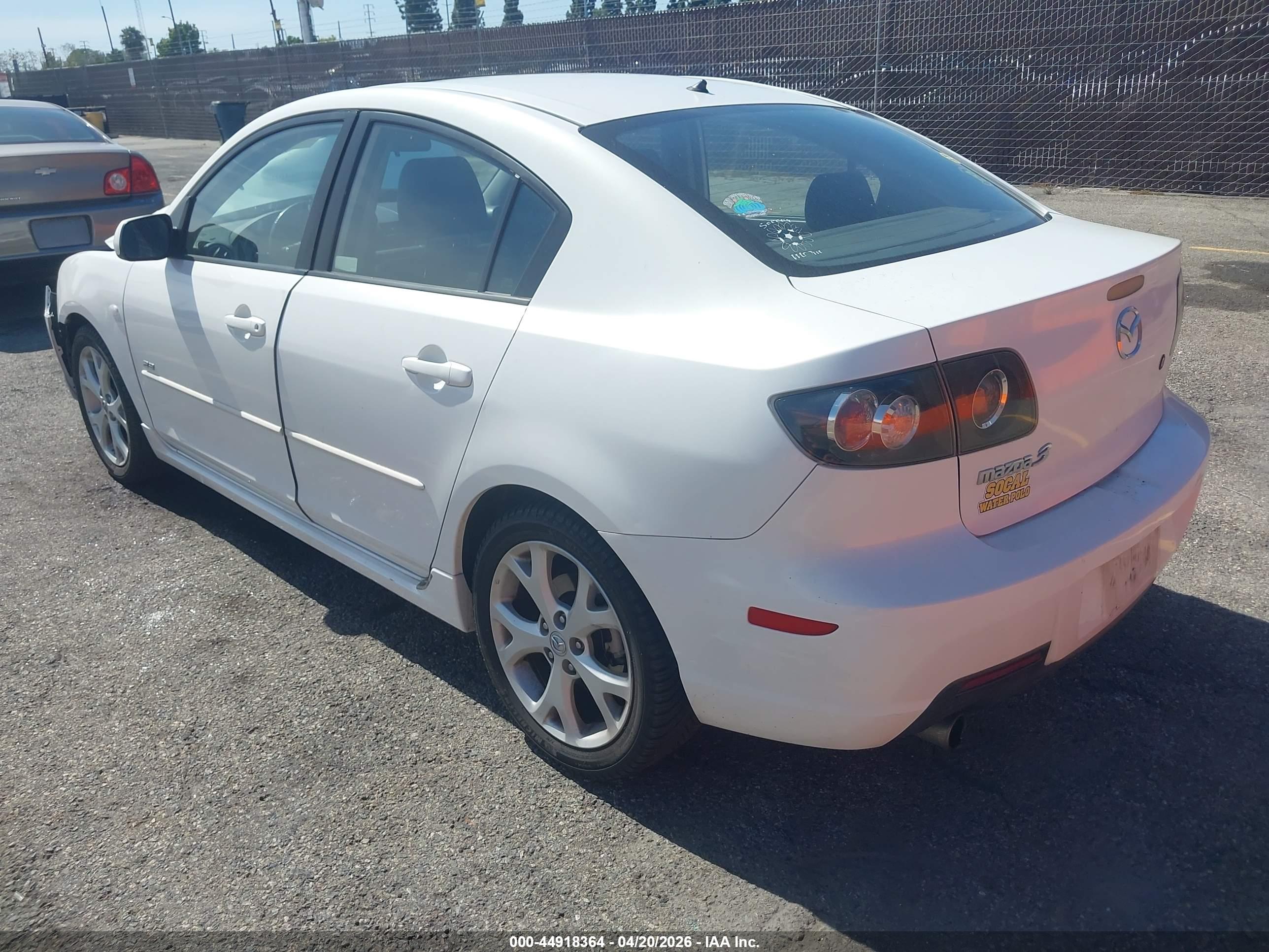 MAZDA MAZDA3 image 3