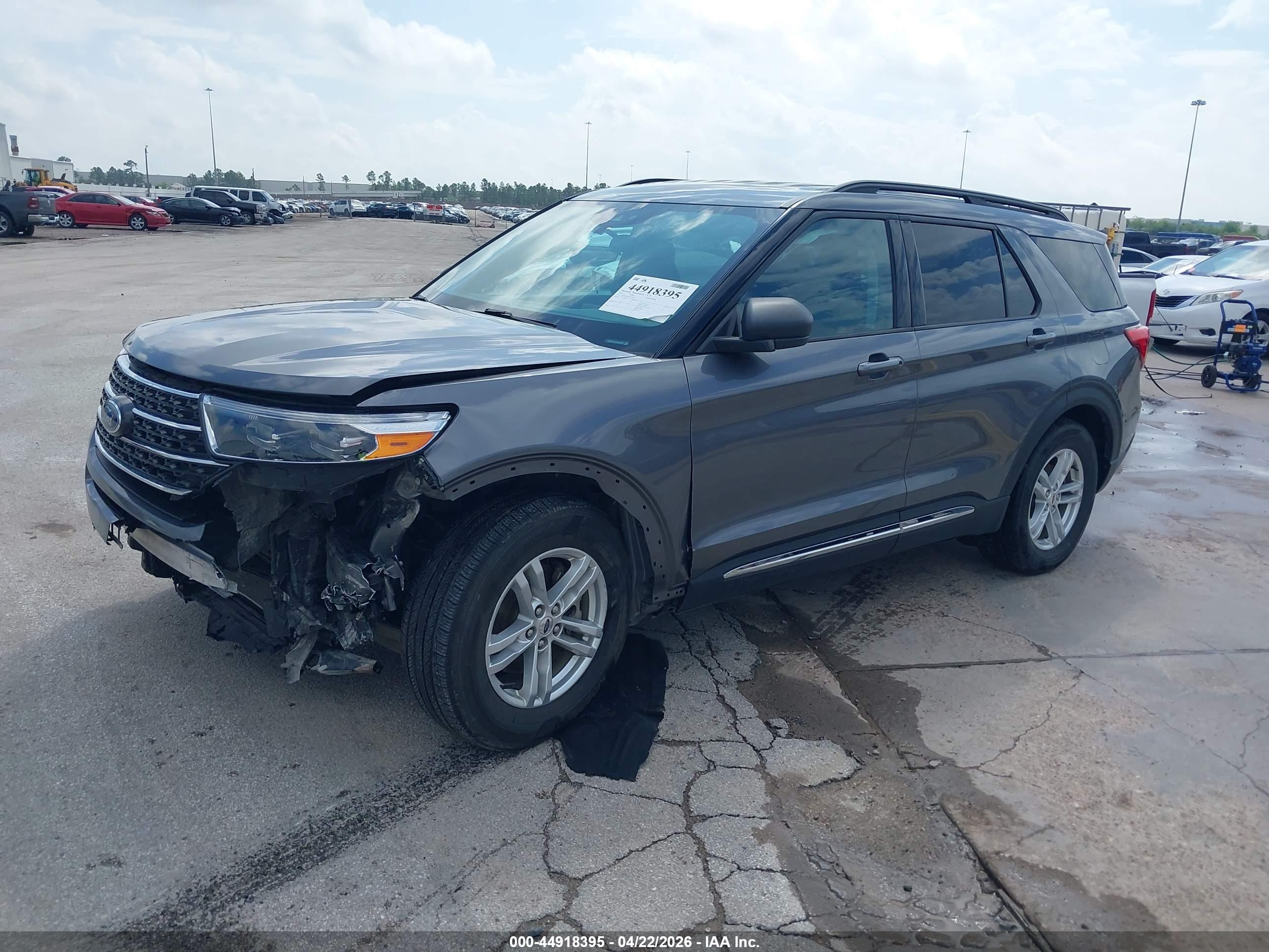 FORD EXPLORER image 2
