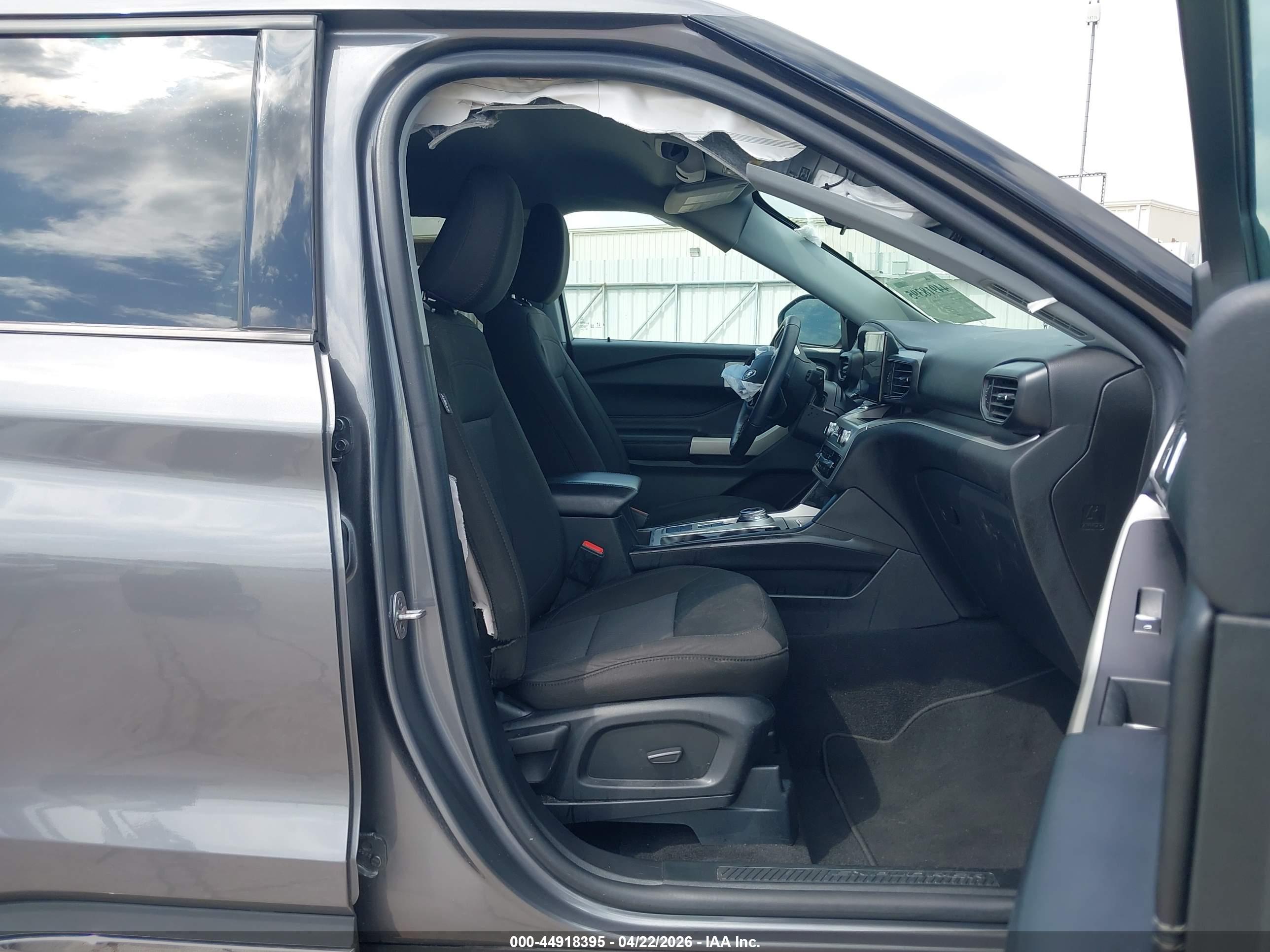 FORD EXPLORER image 5