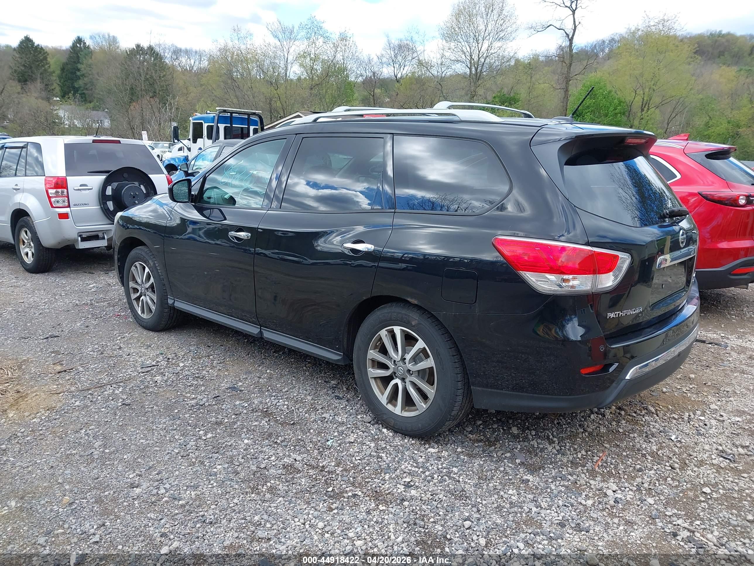 NISSAN PATHFINDER image 3