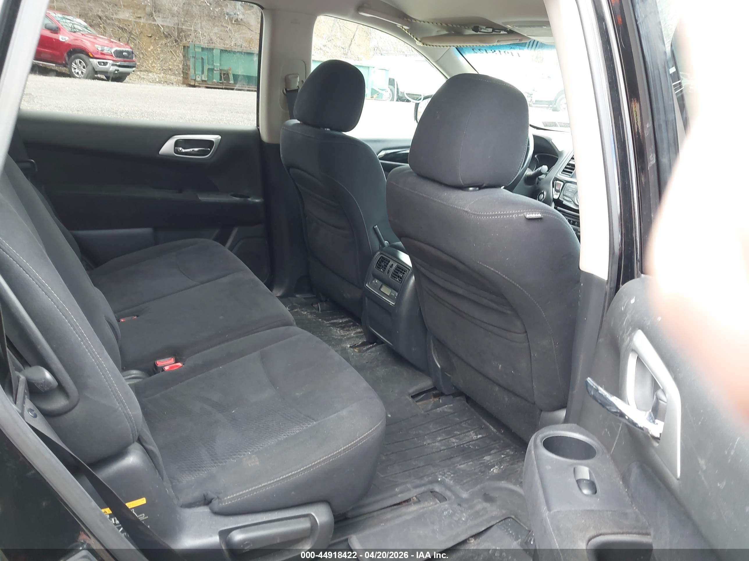 NISSAN PATHFINDER image 8