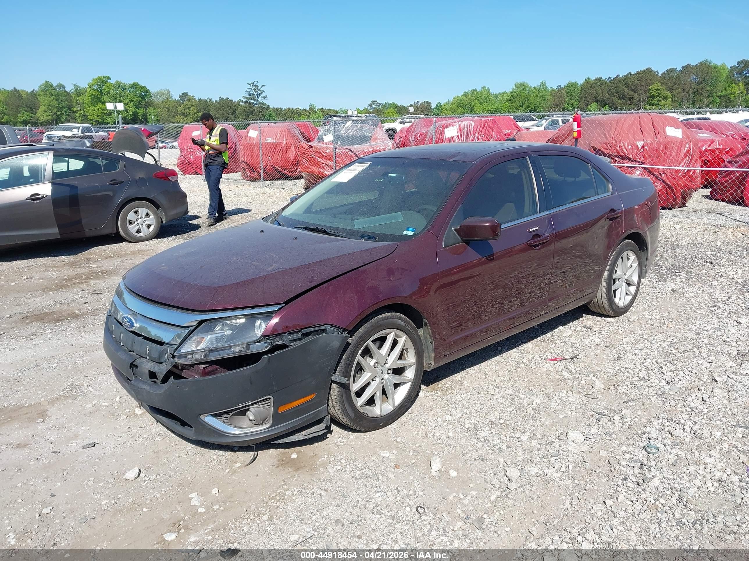 FORD FUSION image 2