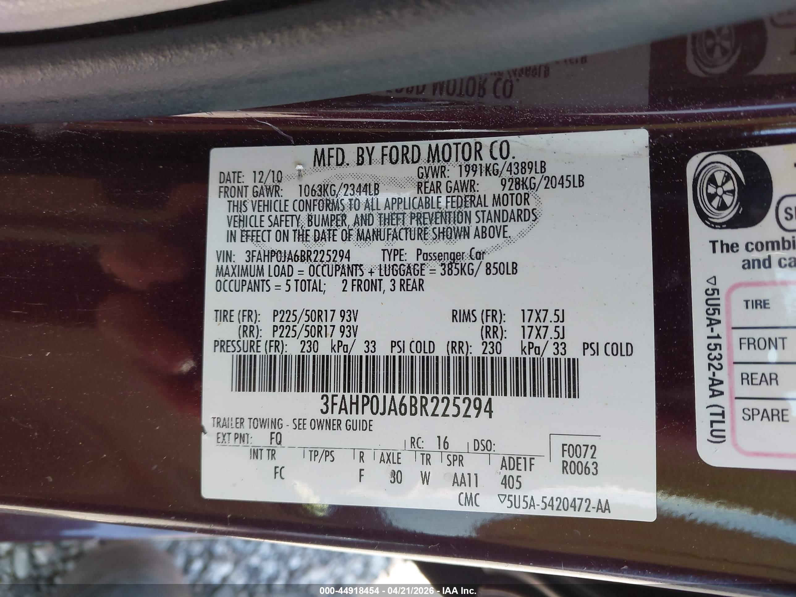 FORD FUSION image 9