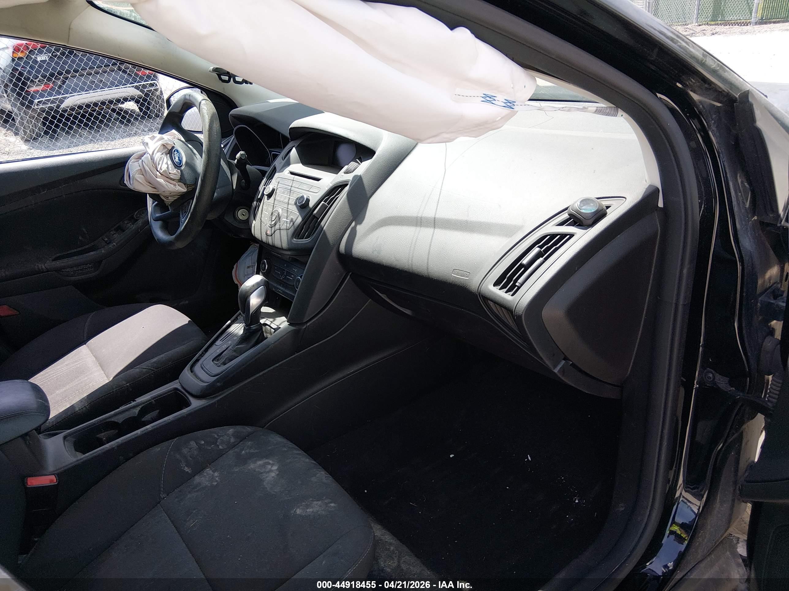 FORD FOCUS image 5
