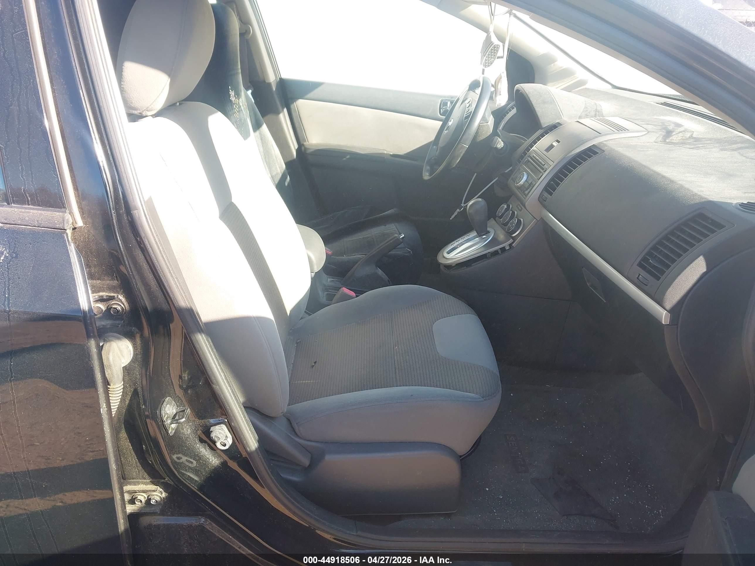 NISSAN SENTRA image 5
