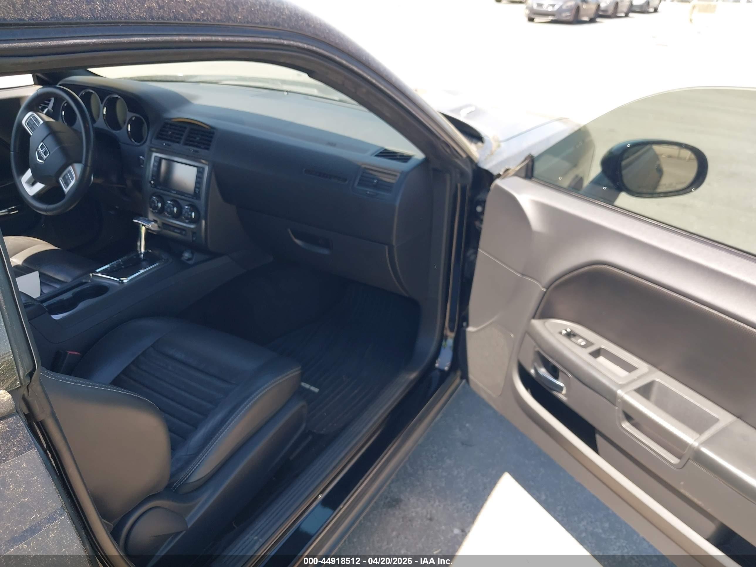 DODGE CHALLENGER image 5