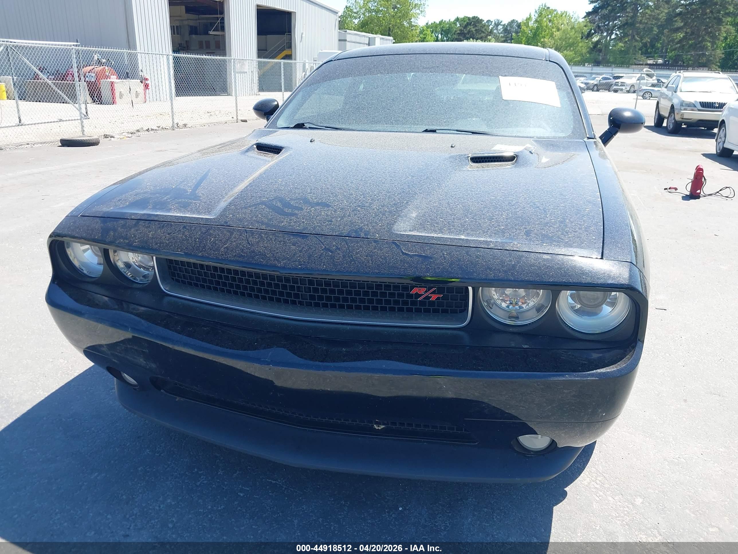 DODGE CHALLENGER image 6
