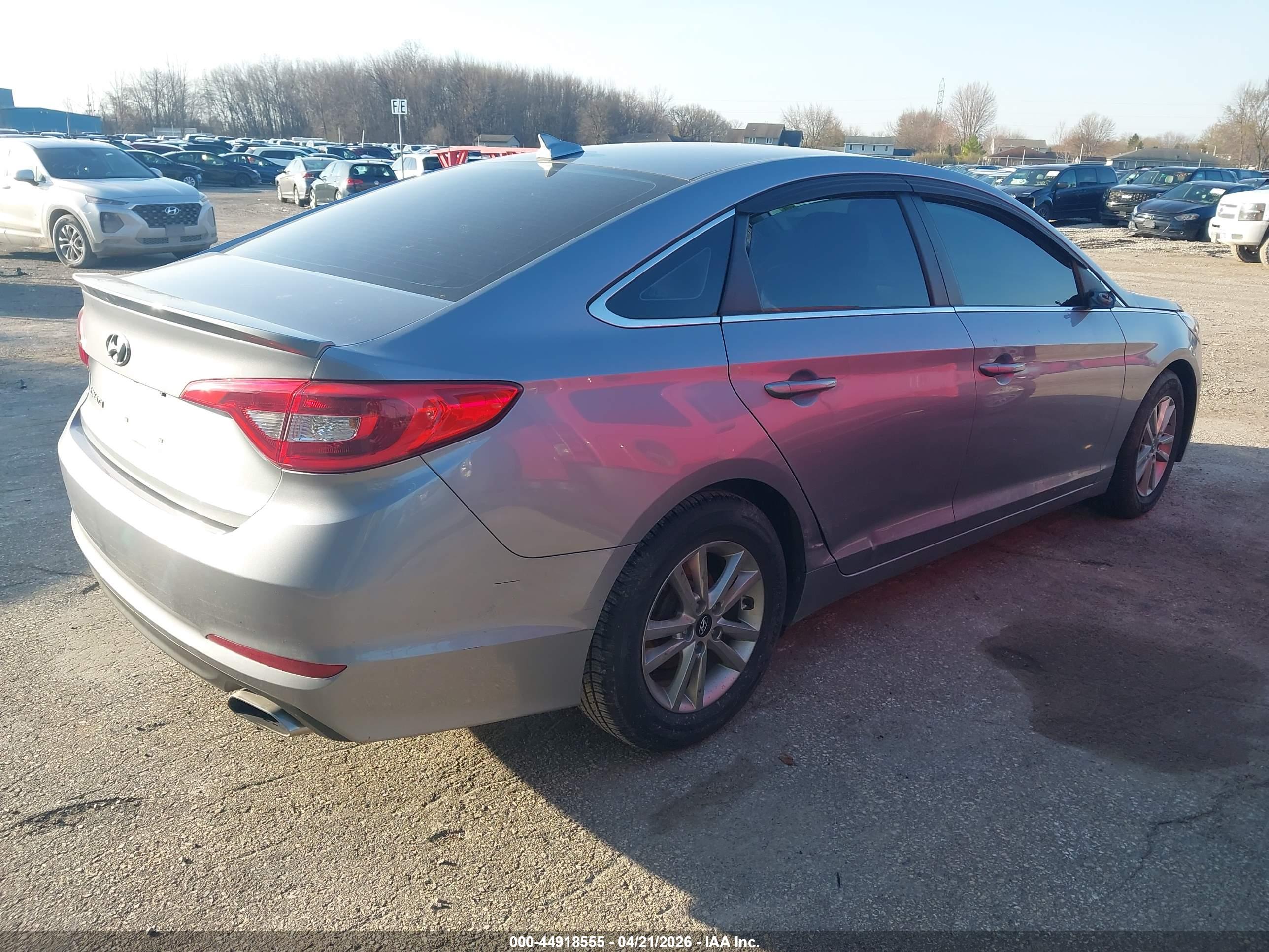 HYUNDAI SONATA image 4