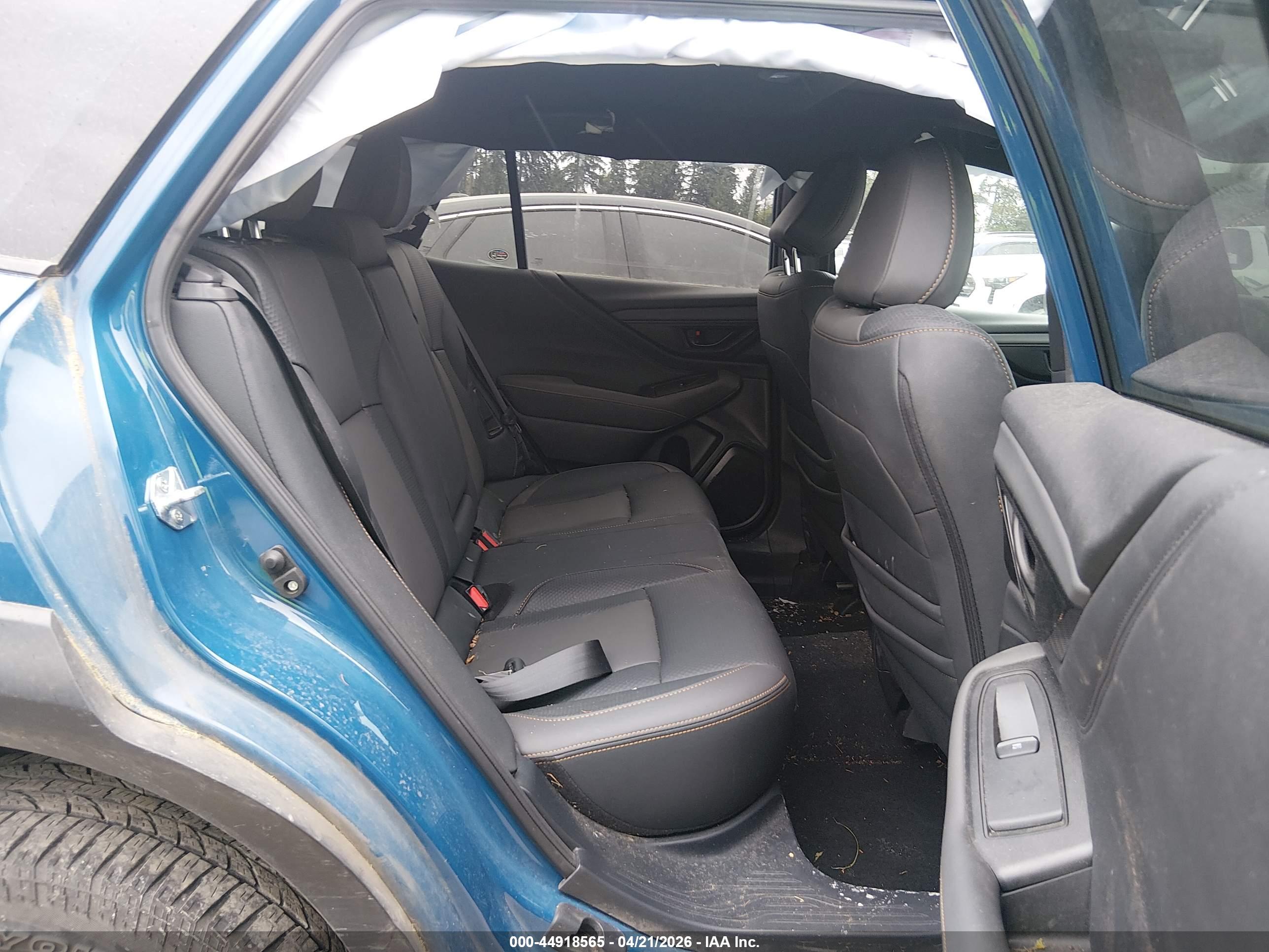SUBARU OUTBACK image 8
