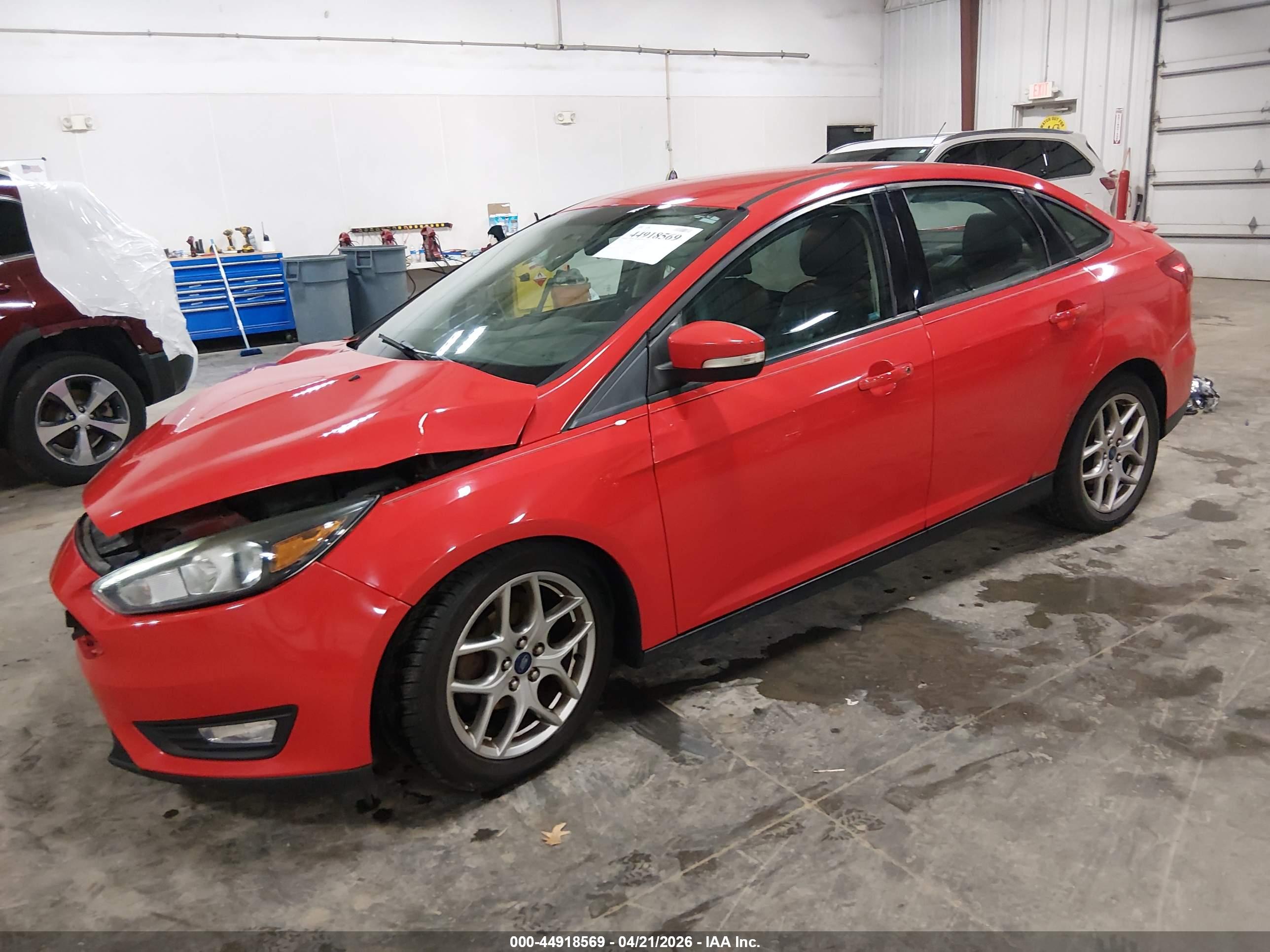 FORD FOCUS image 2