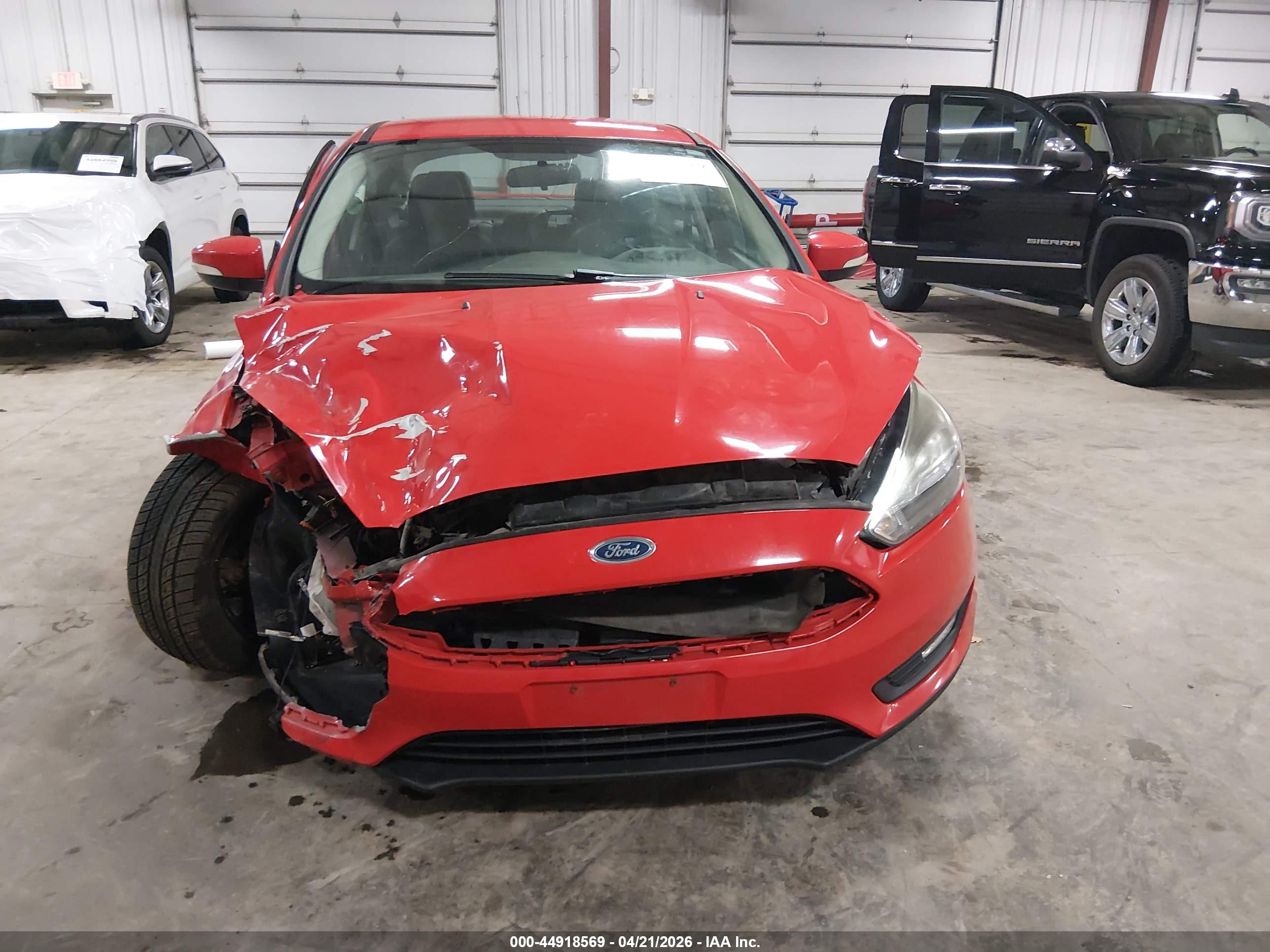 FORD FOCUS image 6