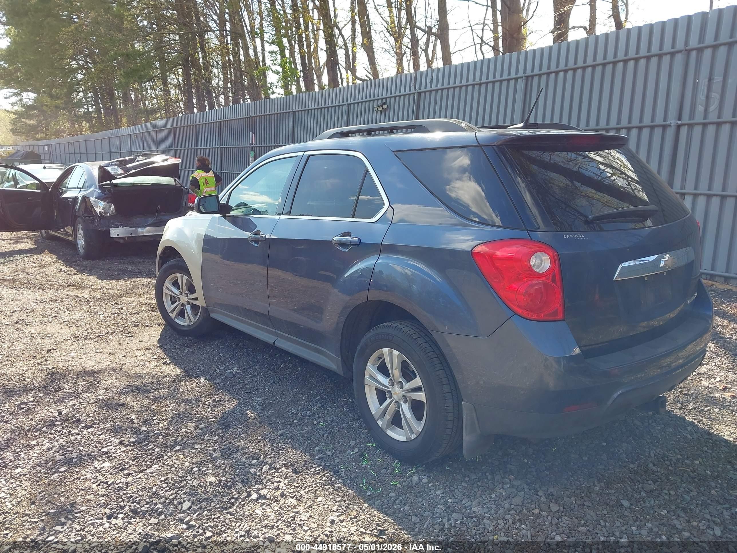 CHEVROLET EQUINOX image 3