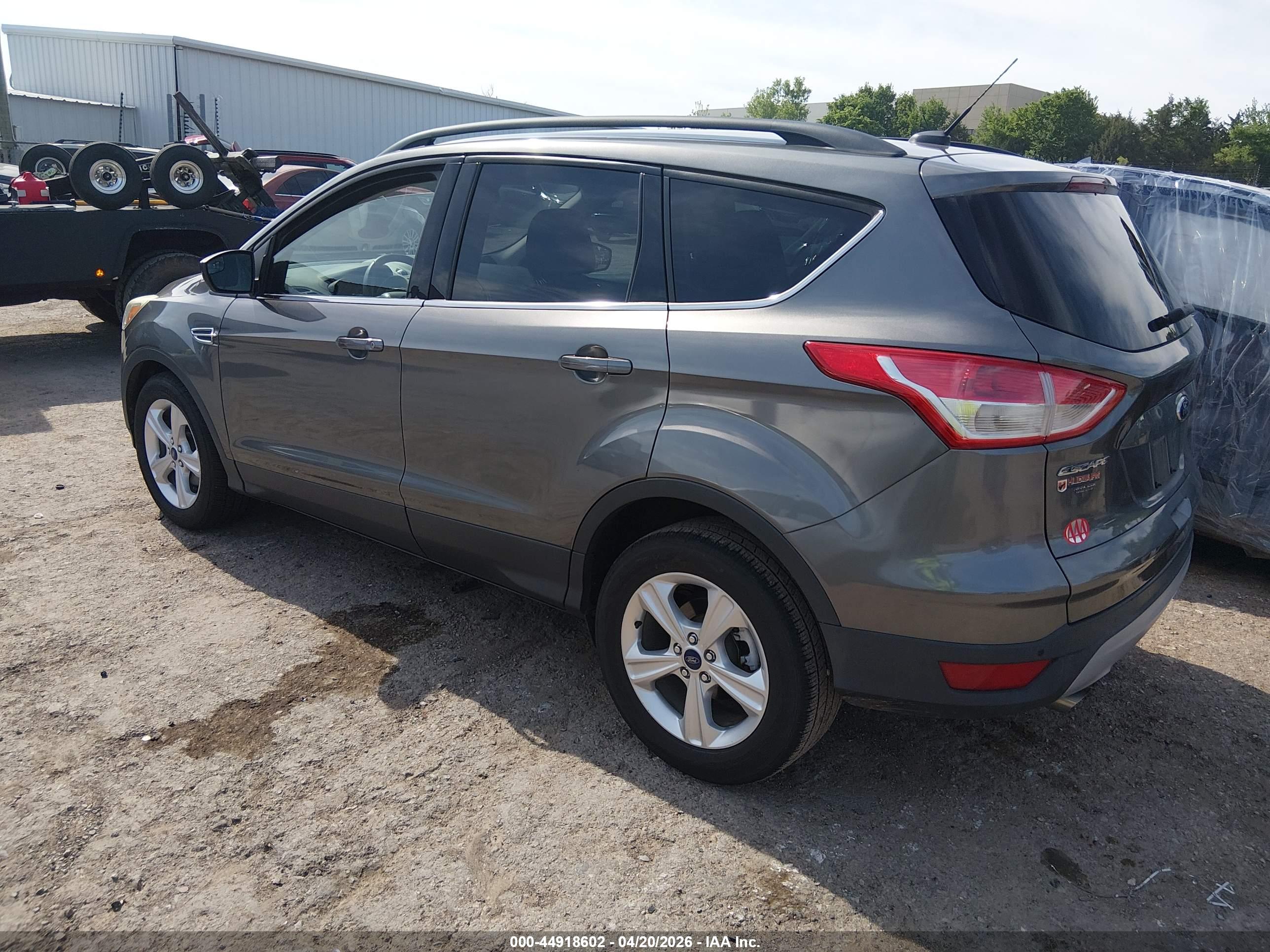 FORD ESCAPE image 3