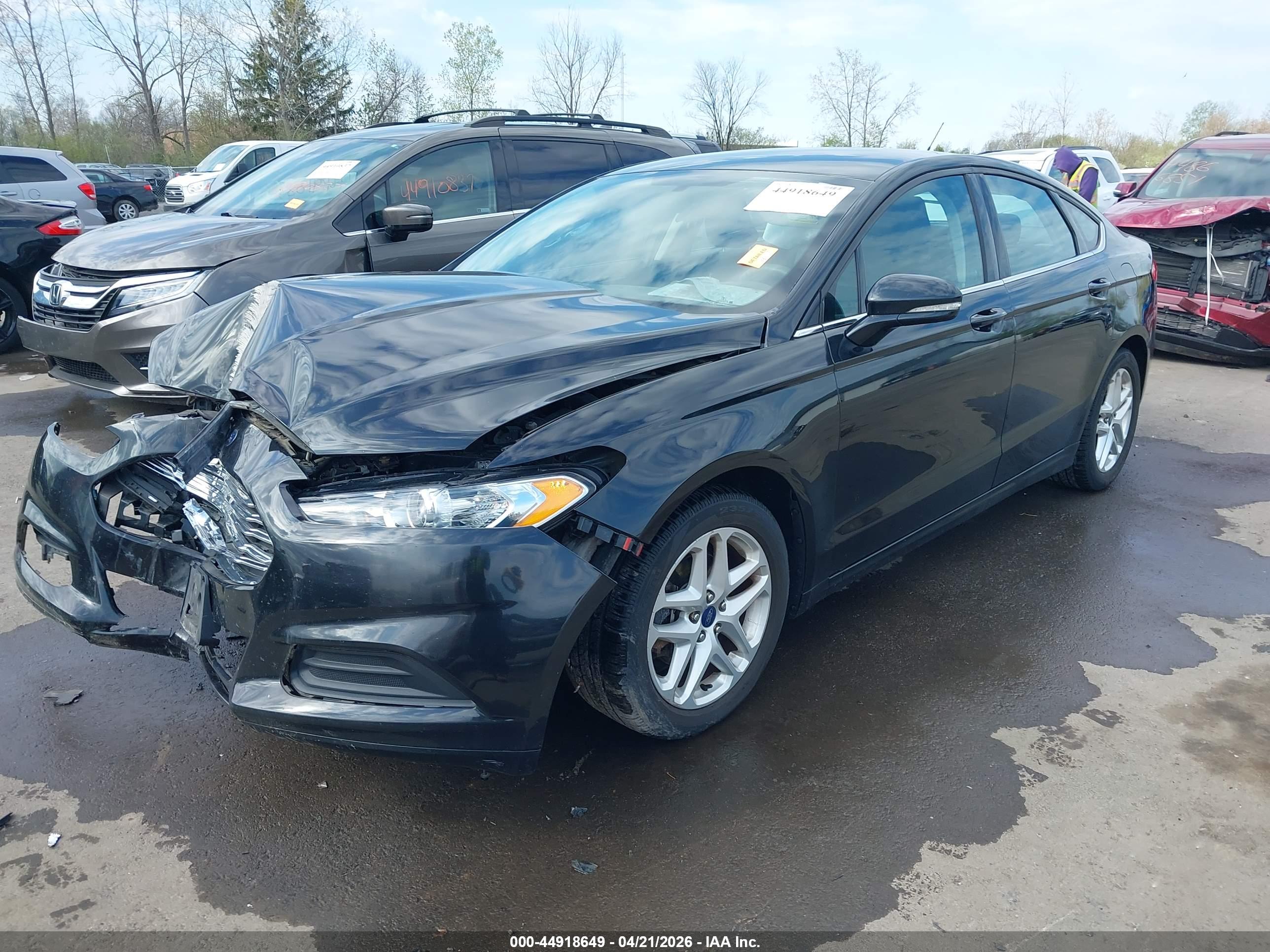 FORD FUSION image 2