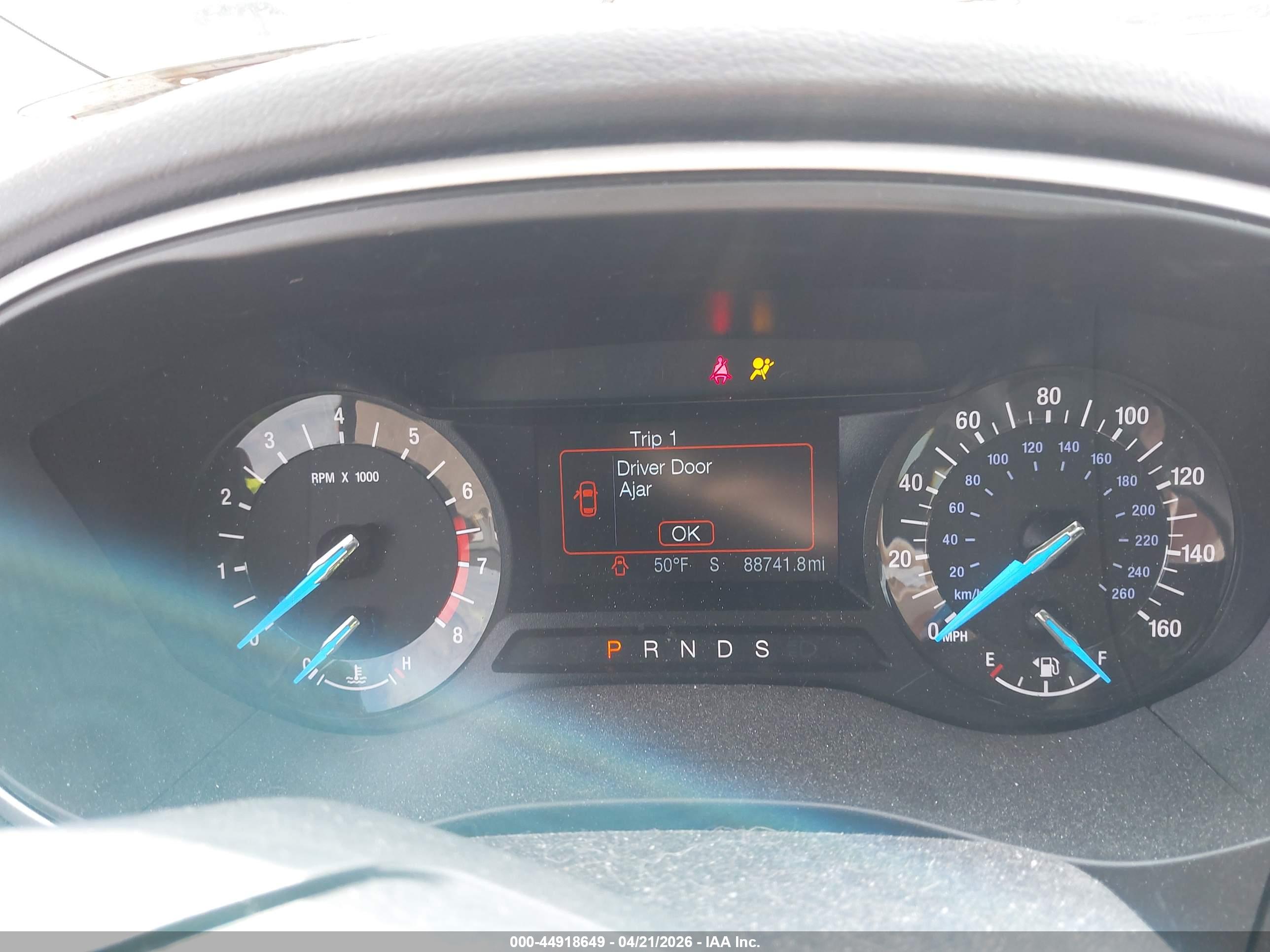 FORD FUSION image 7