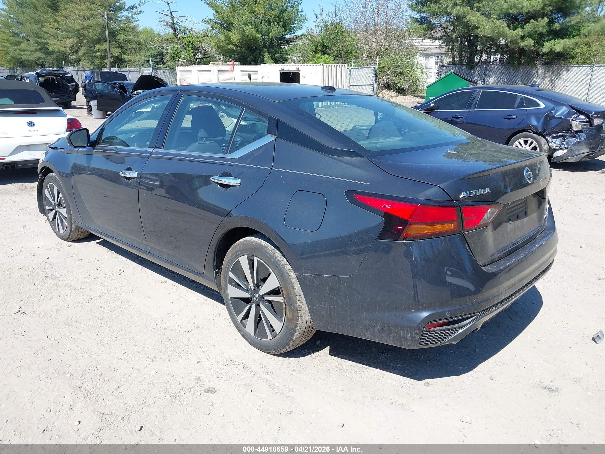 NISSAN ALTIMA image 3