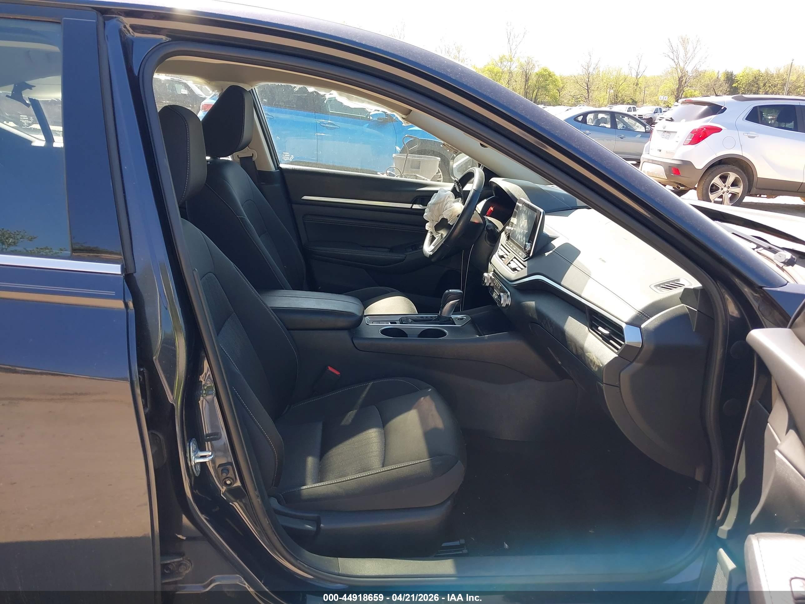 NISSAN ALTIMA image 5