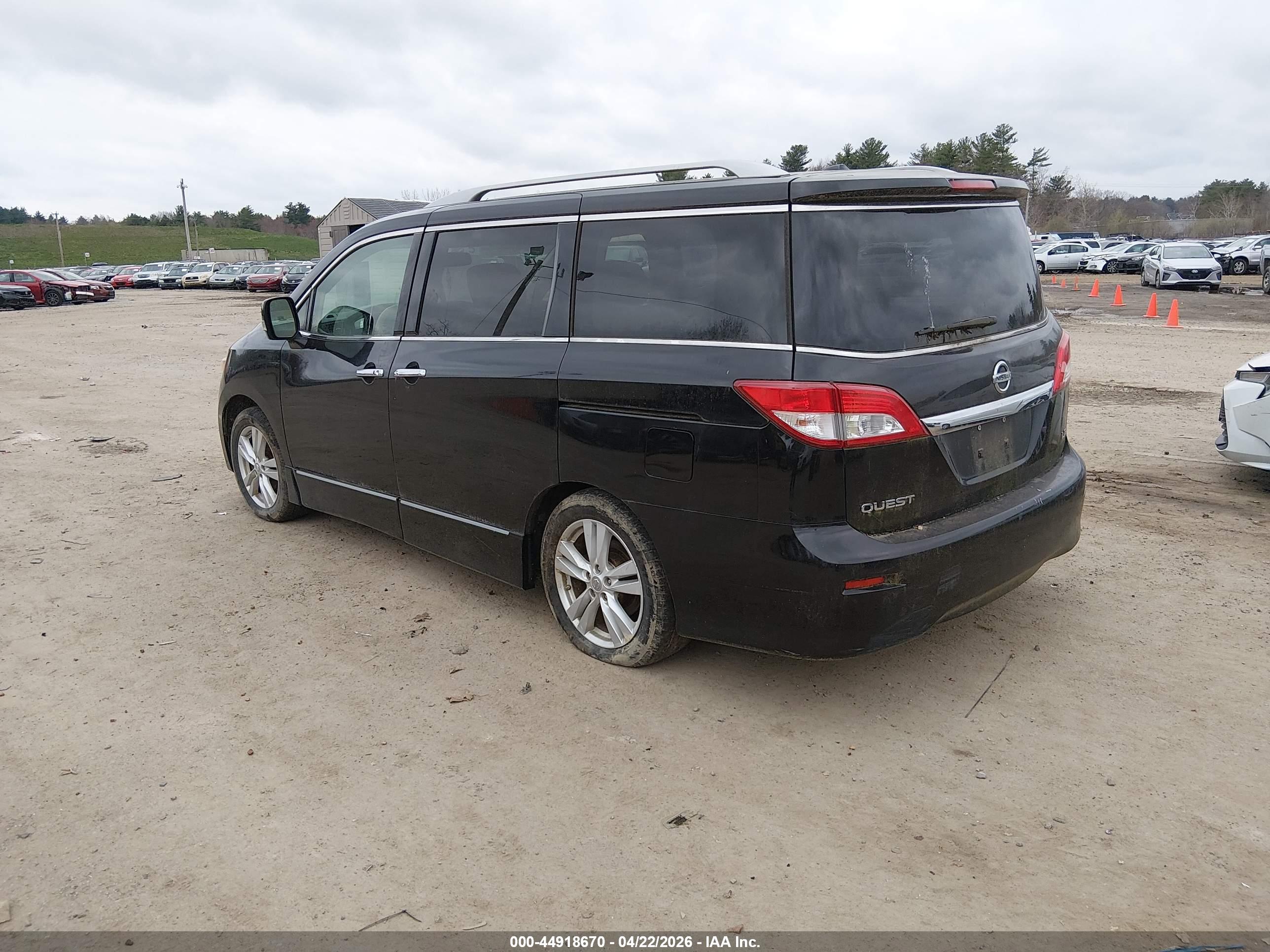 NISSAN QUEST image 3