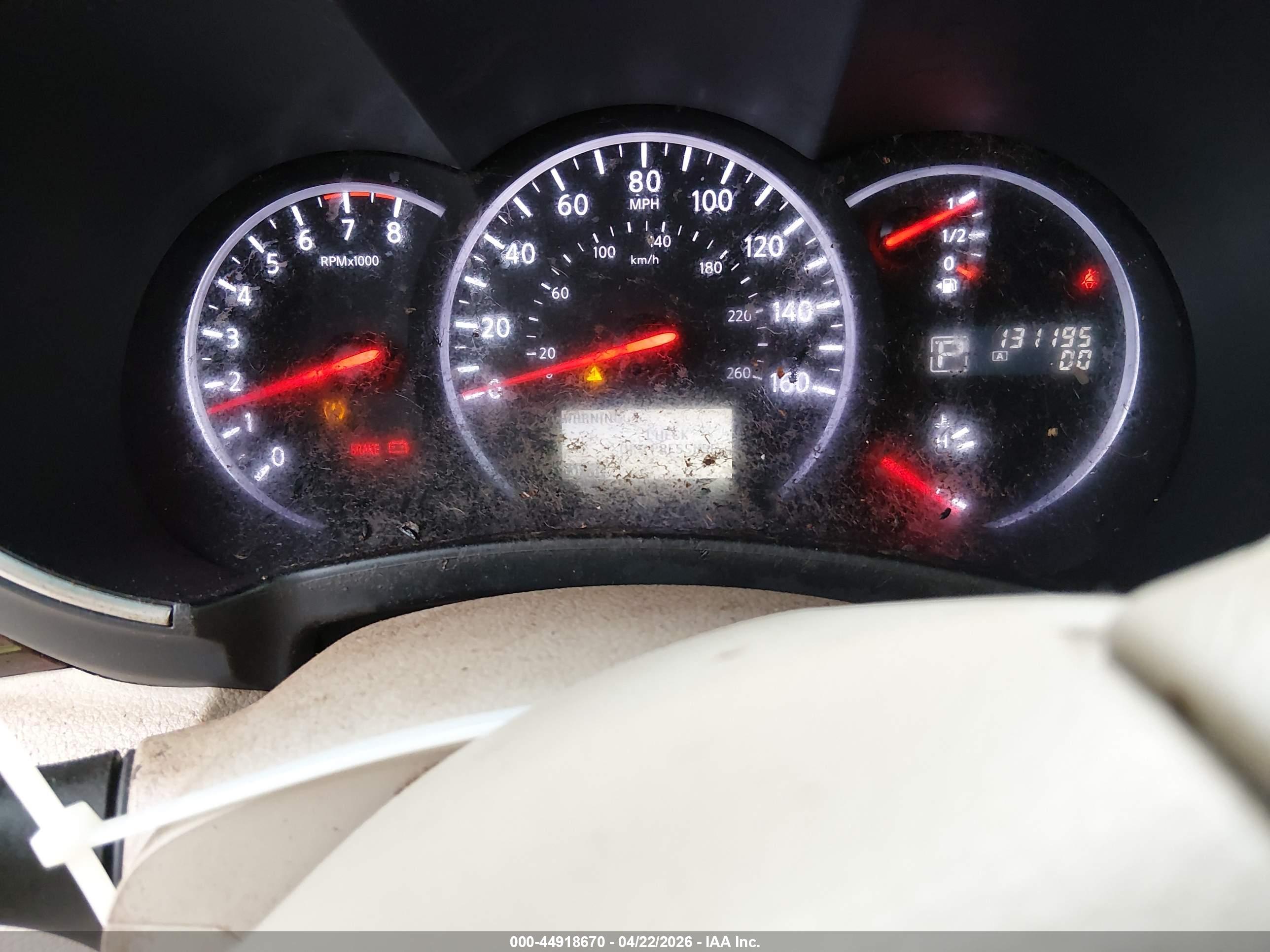 NISSAN QUEST image 7