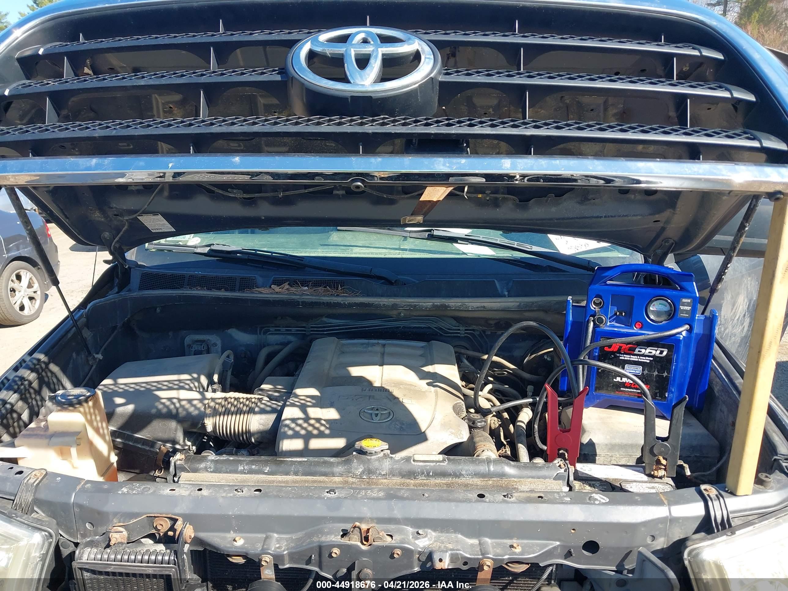 TOYOTA TUNDRA image 10