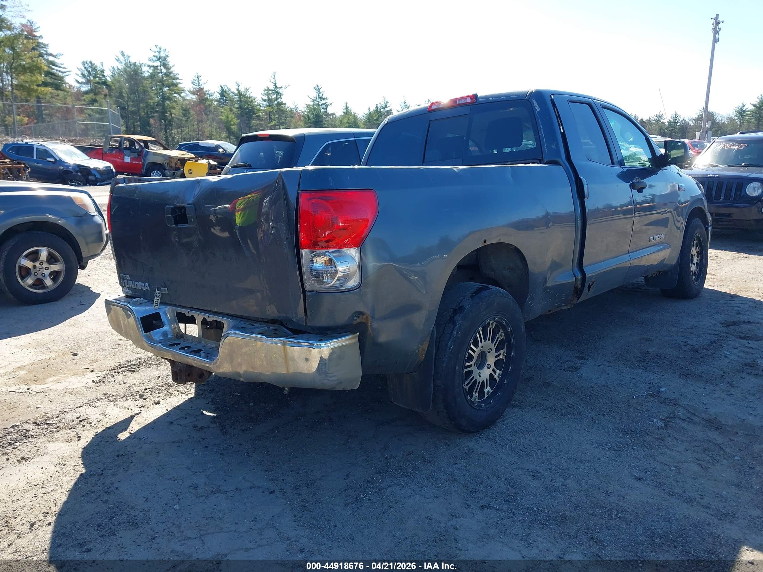 TOYOTA TUNDRA image 4