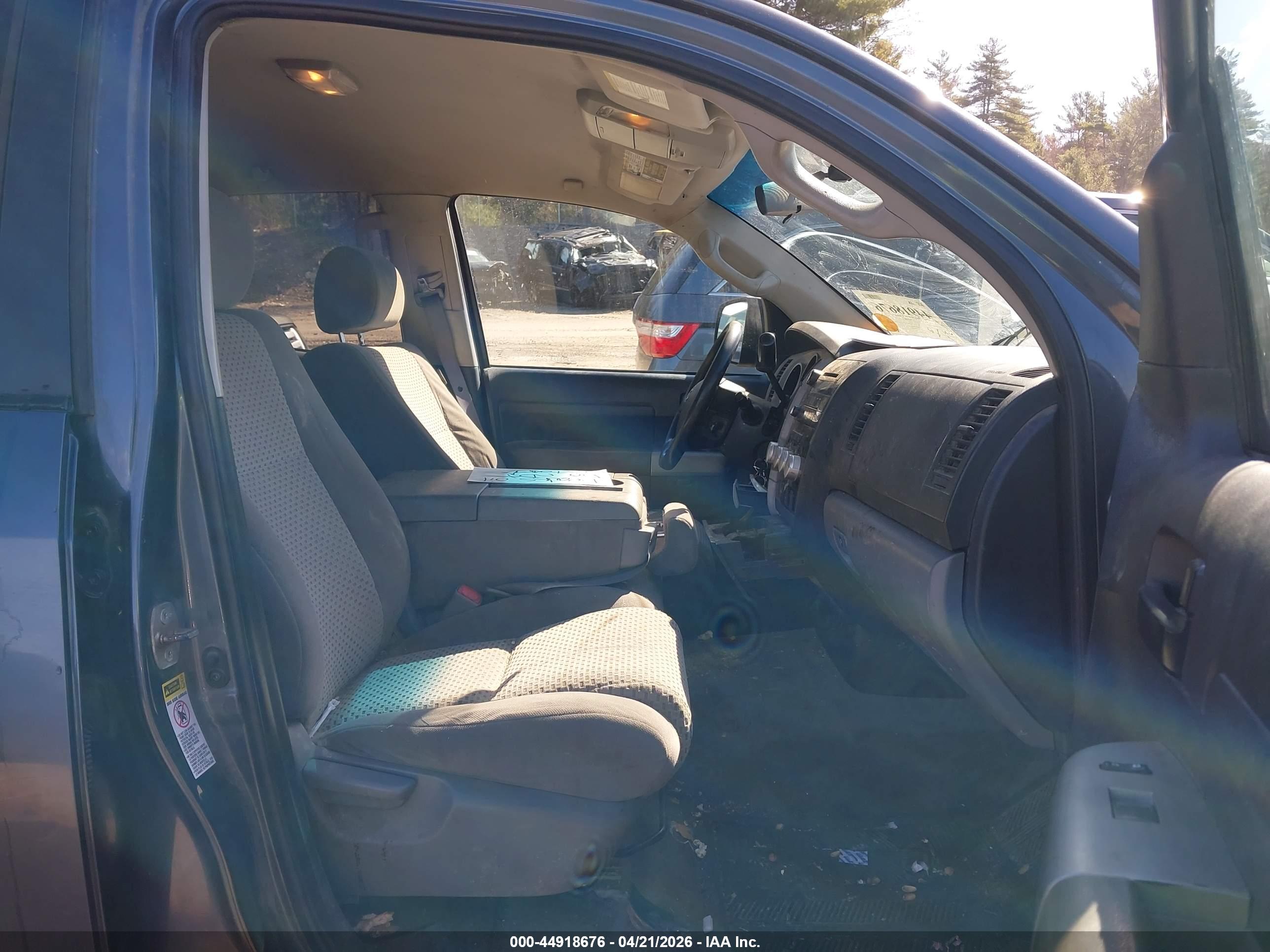 TOYOTA TUNDRA image 5