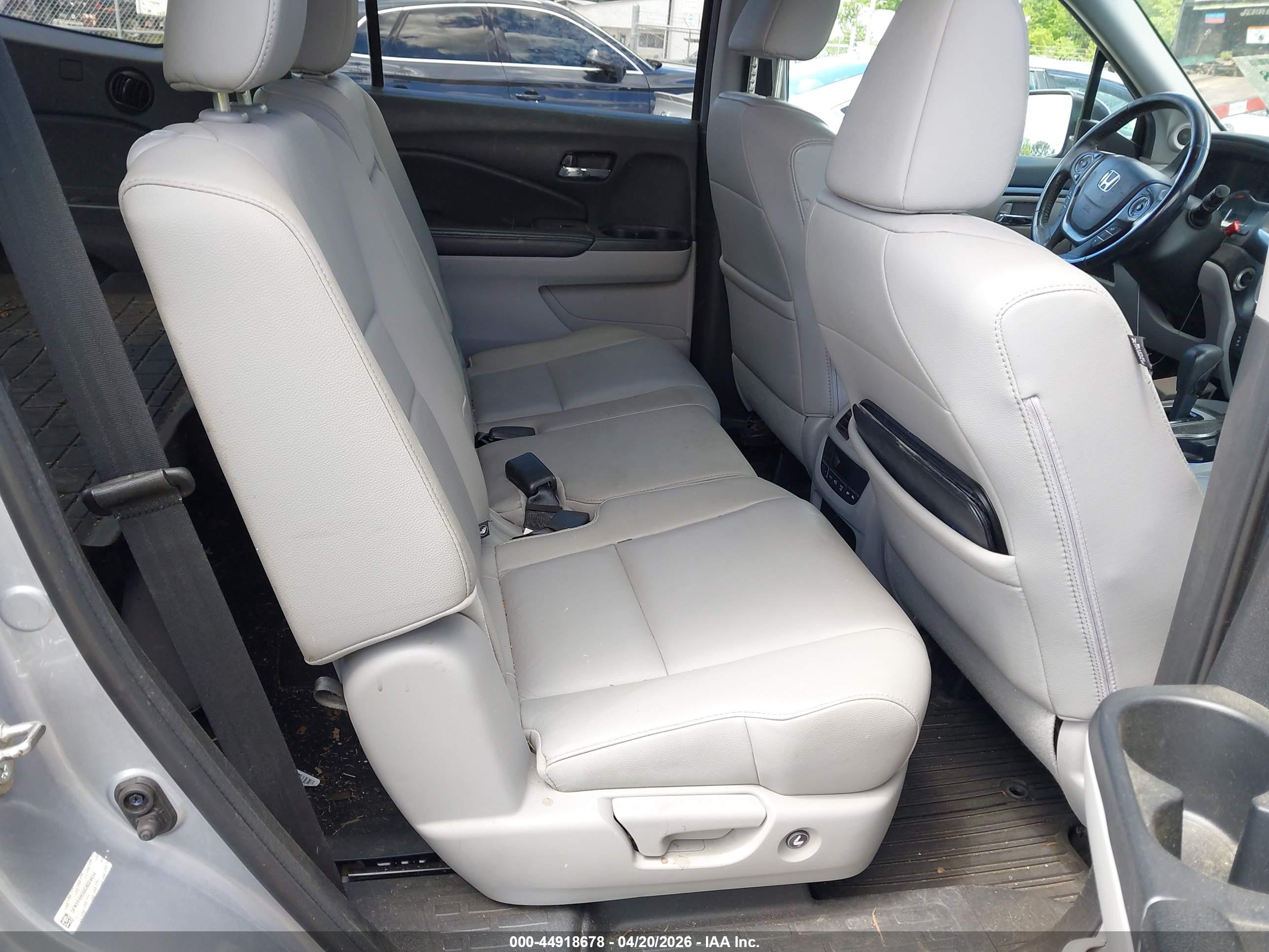 HONDA PILOT image 8