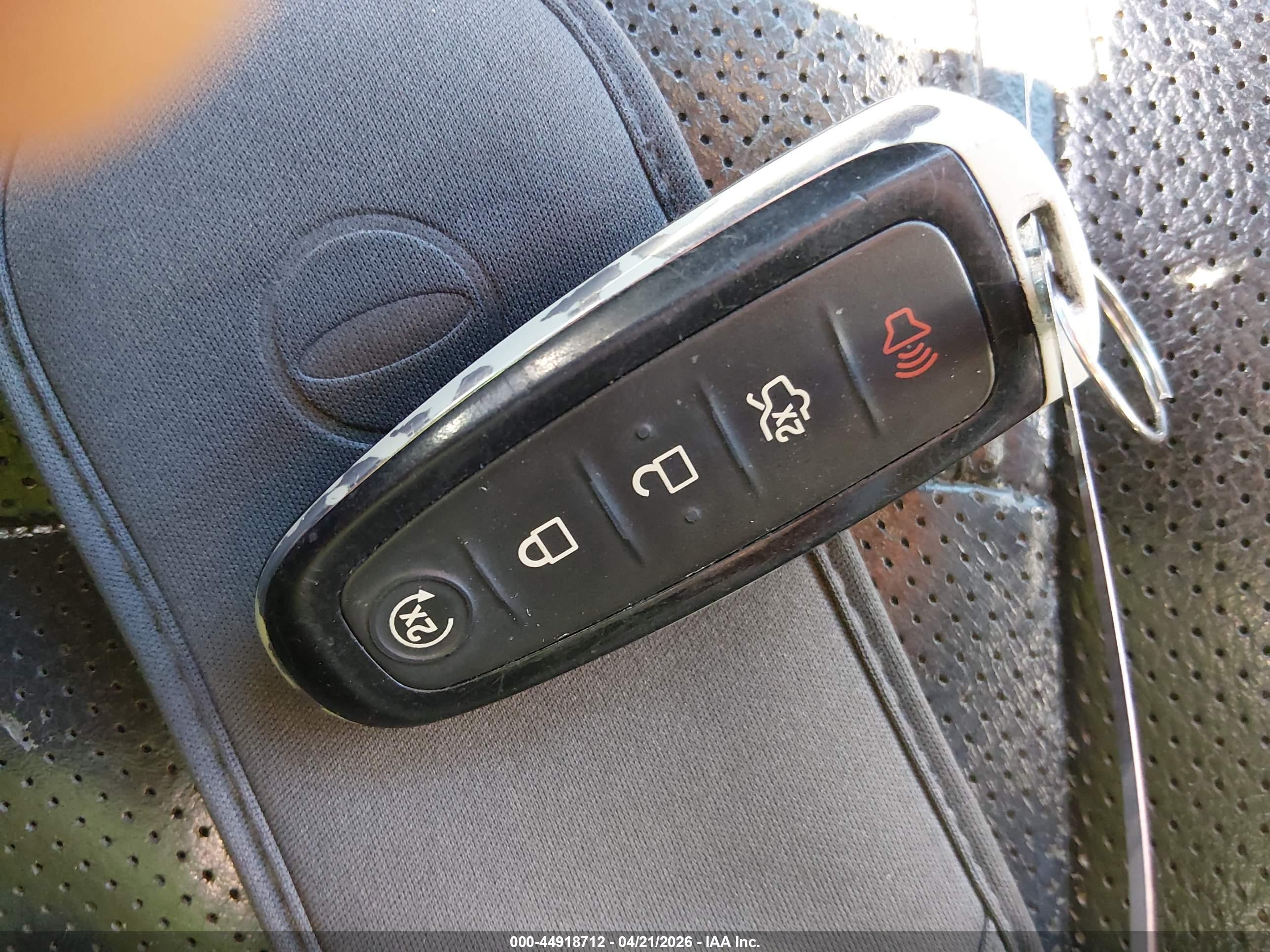FORD EXPLORER image 11