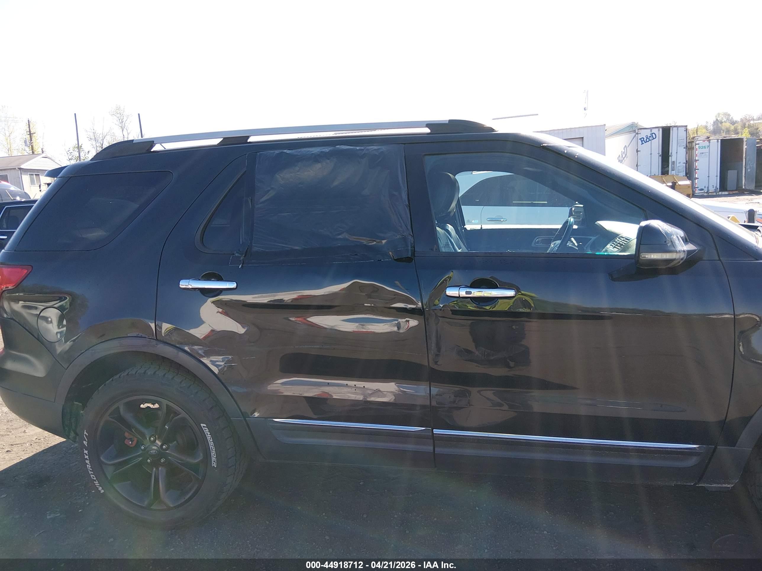 FORD EXPLORER image 6