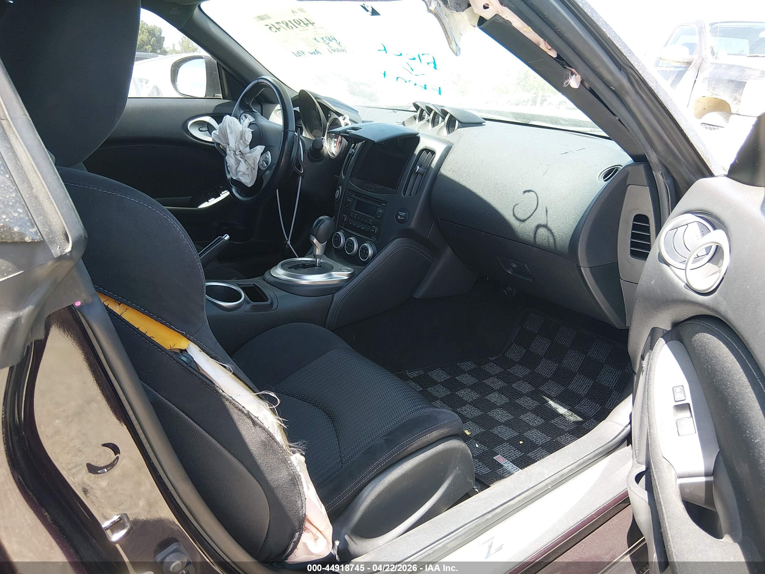 NISSAN 370Z image 5