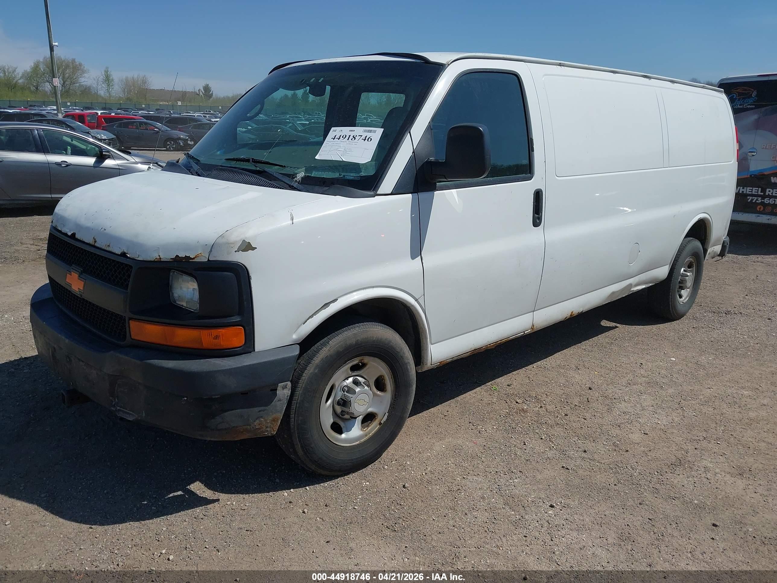 CHEVROLET EXPRESS image 2