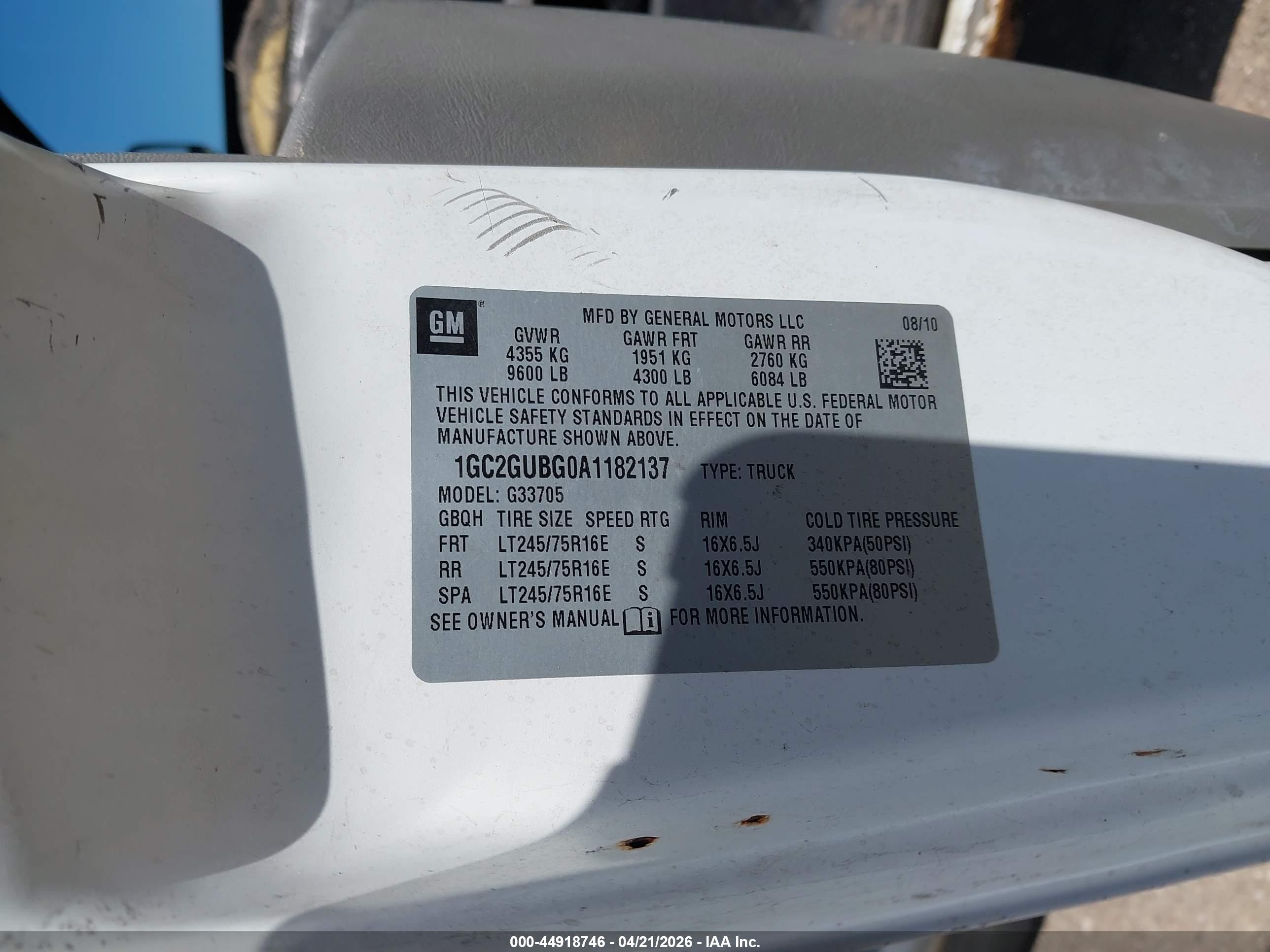 CHEVROLET EXPRESS image 9