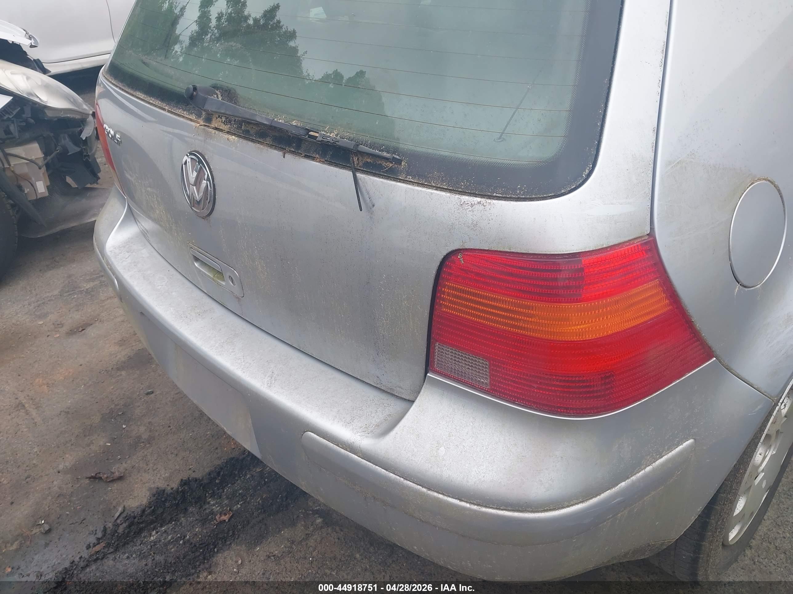 VOLKSWAGEN GOLF image 6