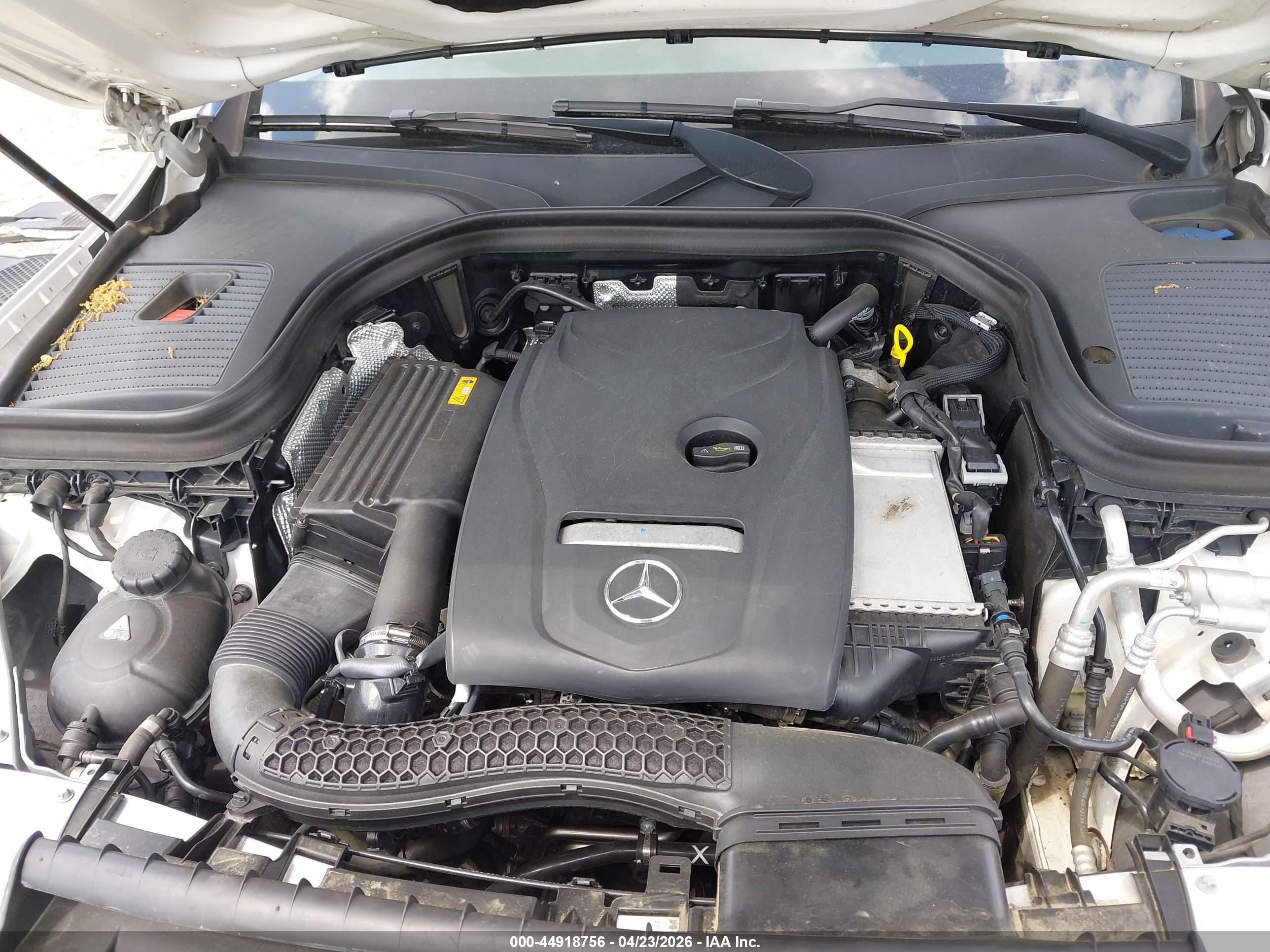 MERCEDES-BENZ GLC image 10