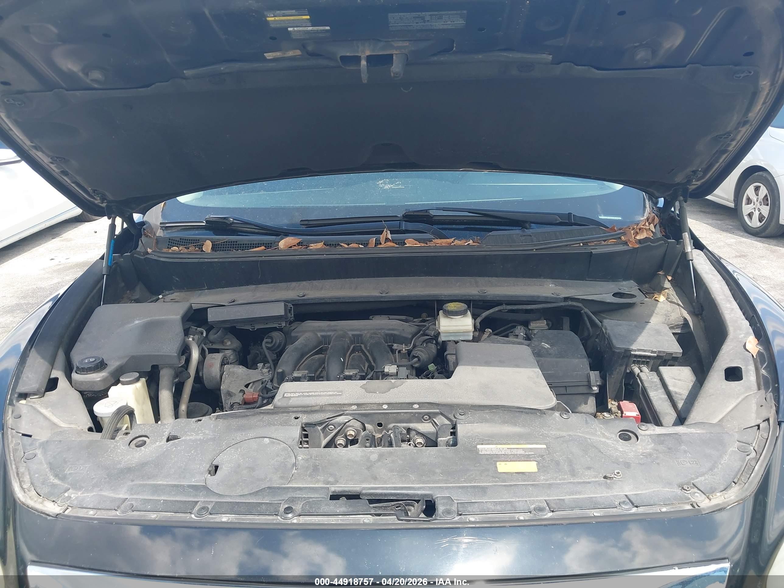 INFINITI JX35 image 10