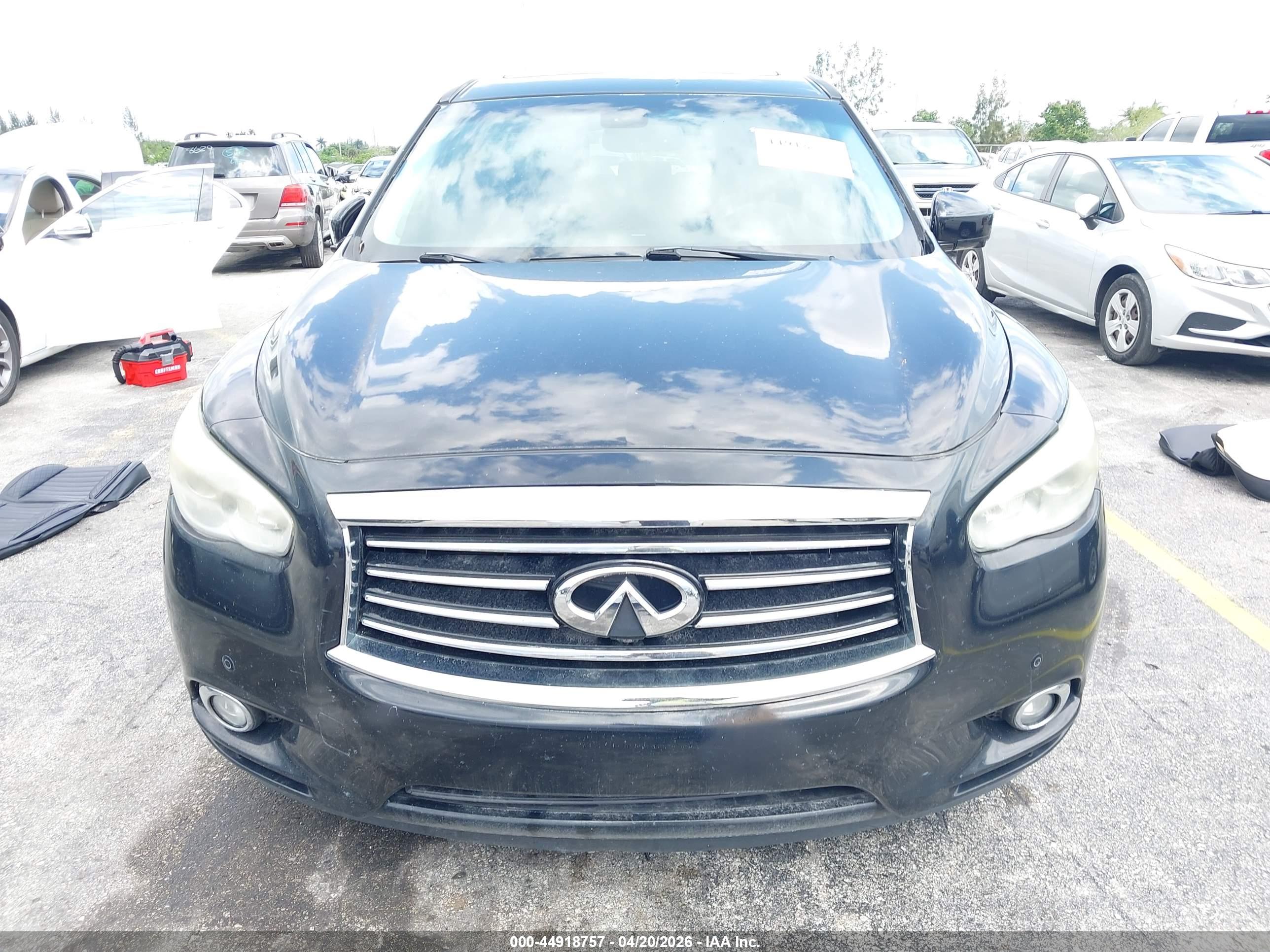 INFINITI JX35 image 6