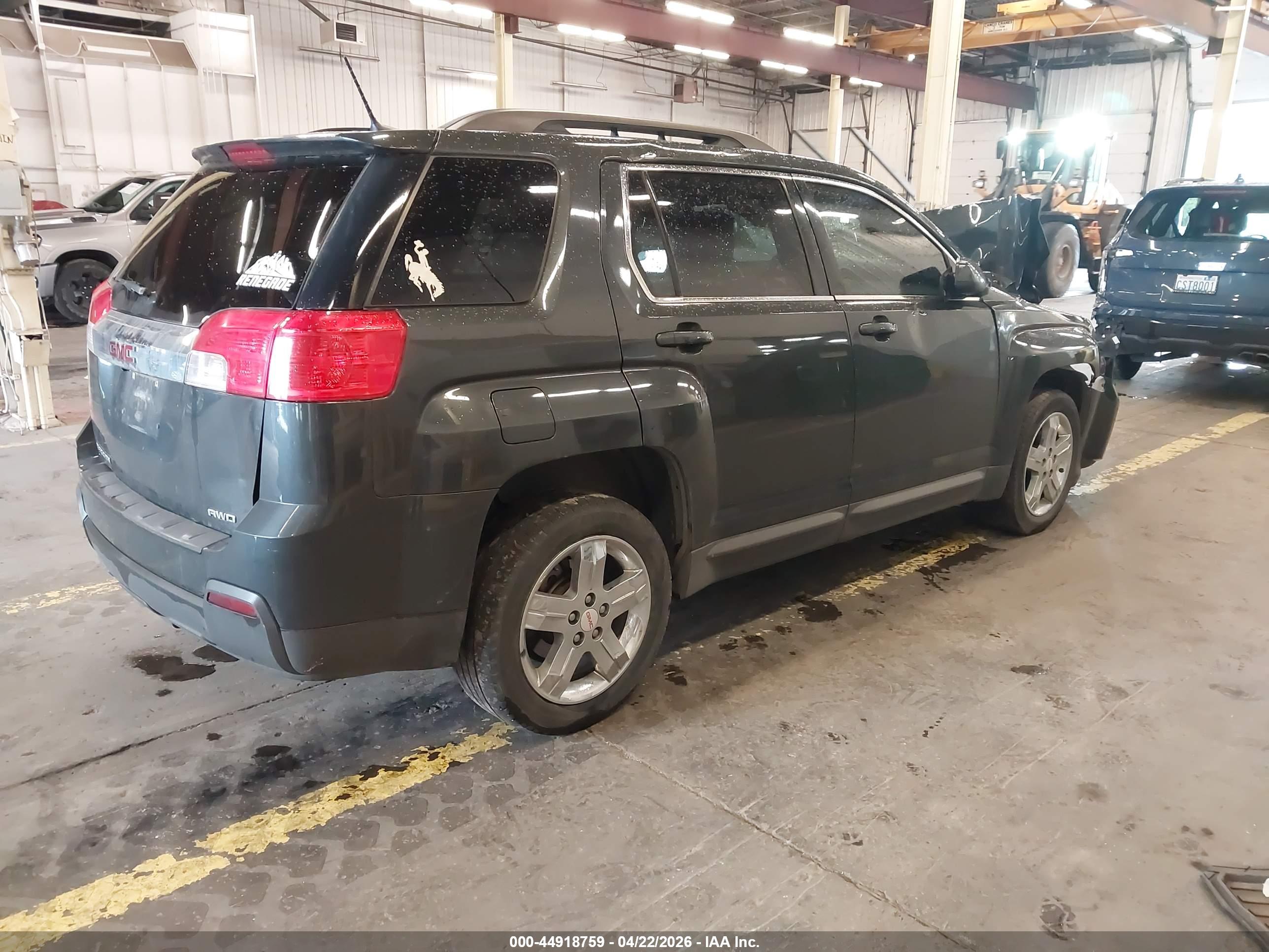 GMC TERRAIN image 4