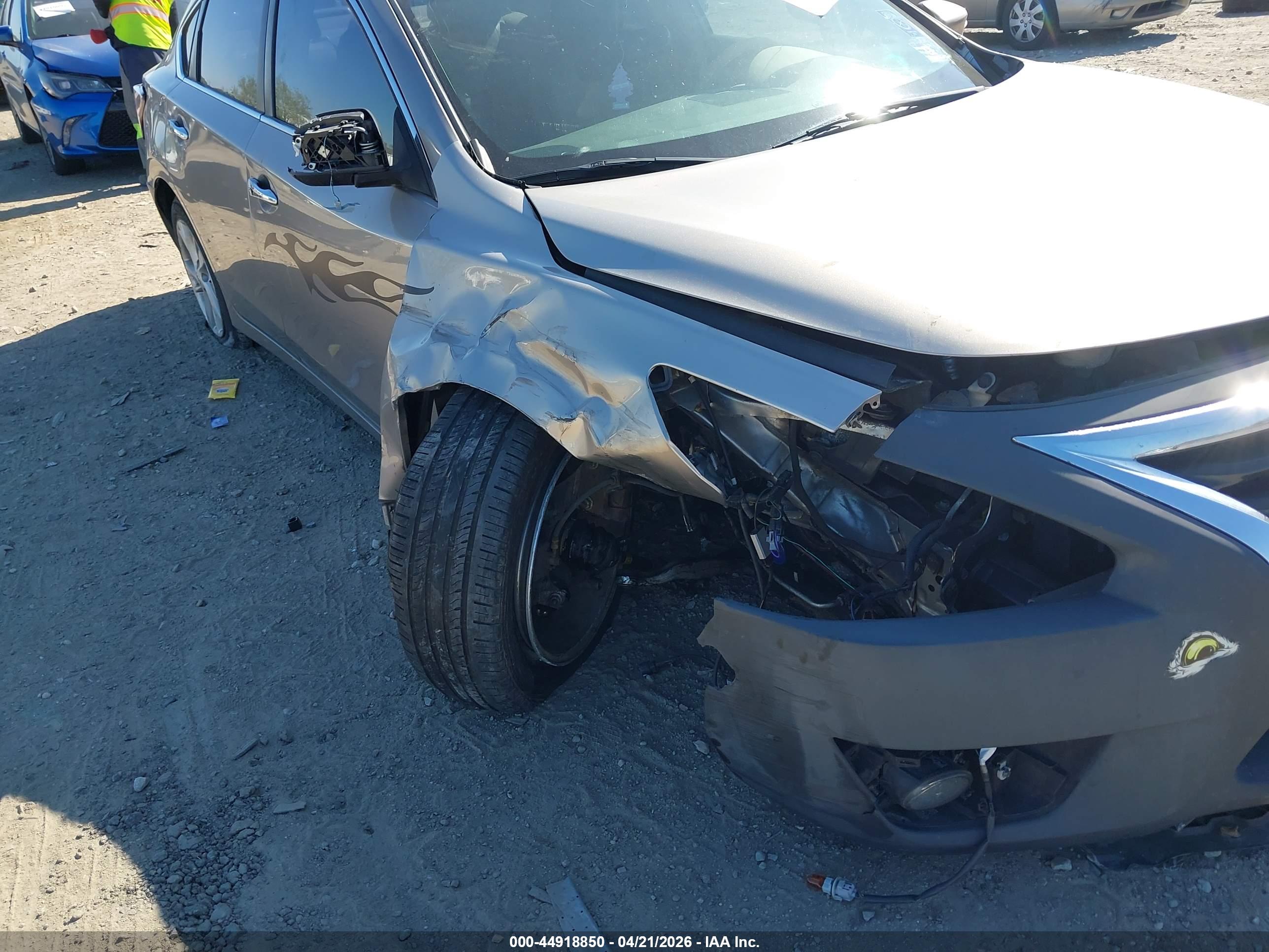 NISSAN ALTIMA image 6